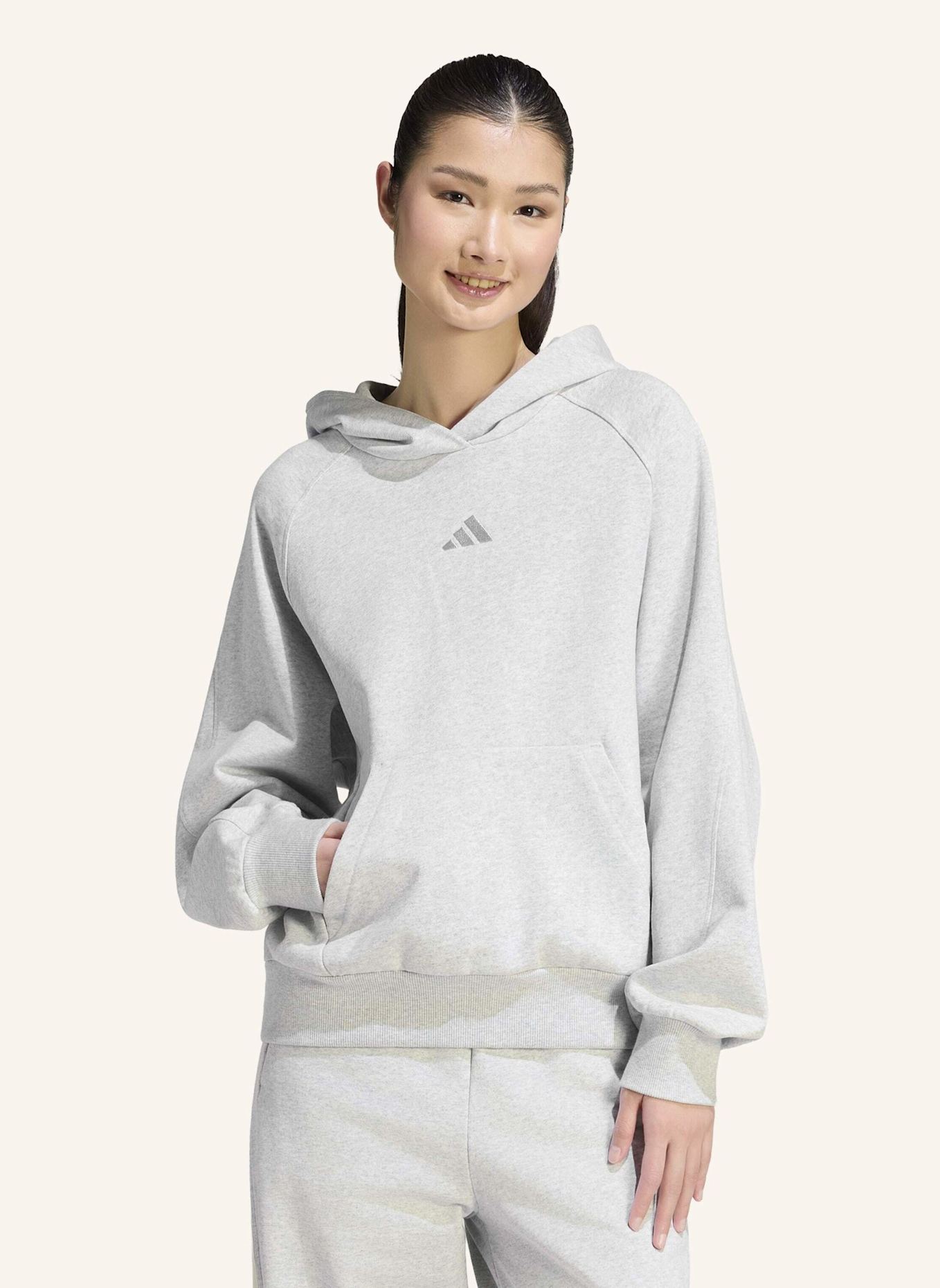adidas ADIDAS KIT HOODIE, KLEINES LOGO: GRAU