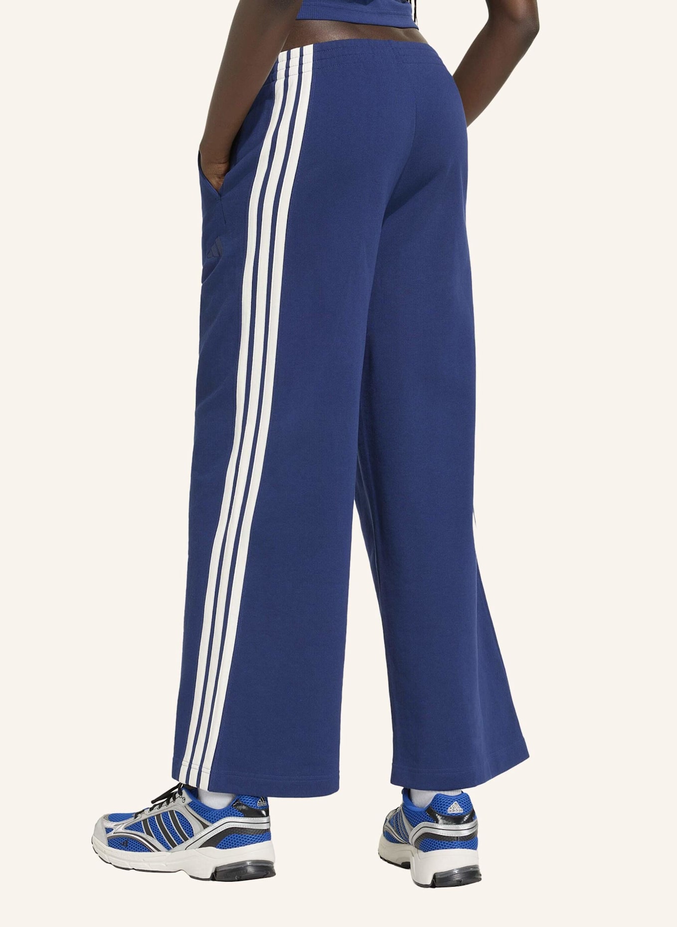 adidas ADIDAS KIT 3-STREIFEN WEITE HOSE: BLAU
