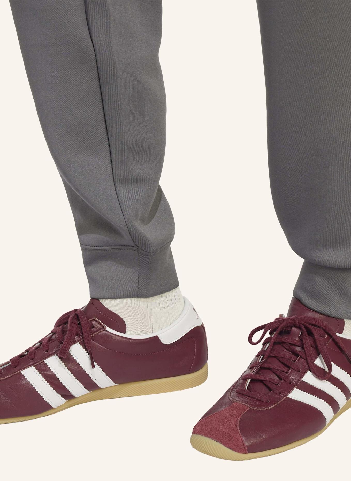 adidas Originals TREFOIL ESSENTIALS SPACER TRAININGSHOSE: GRAU