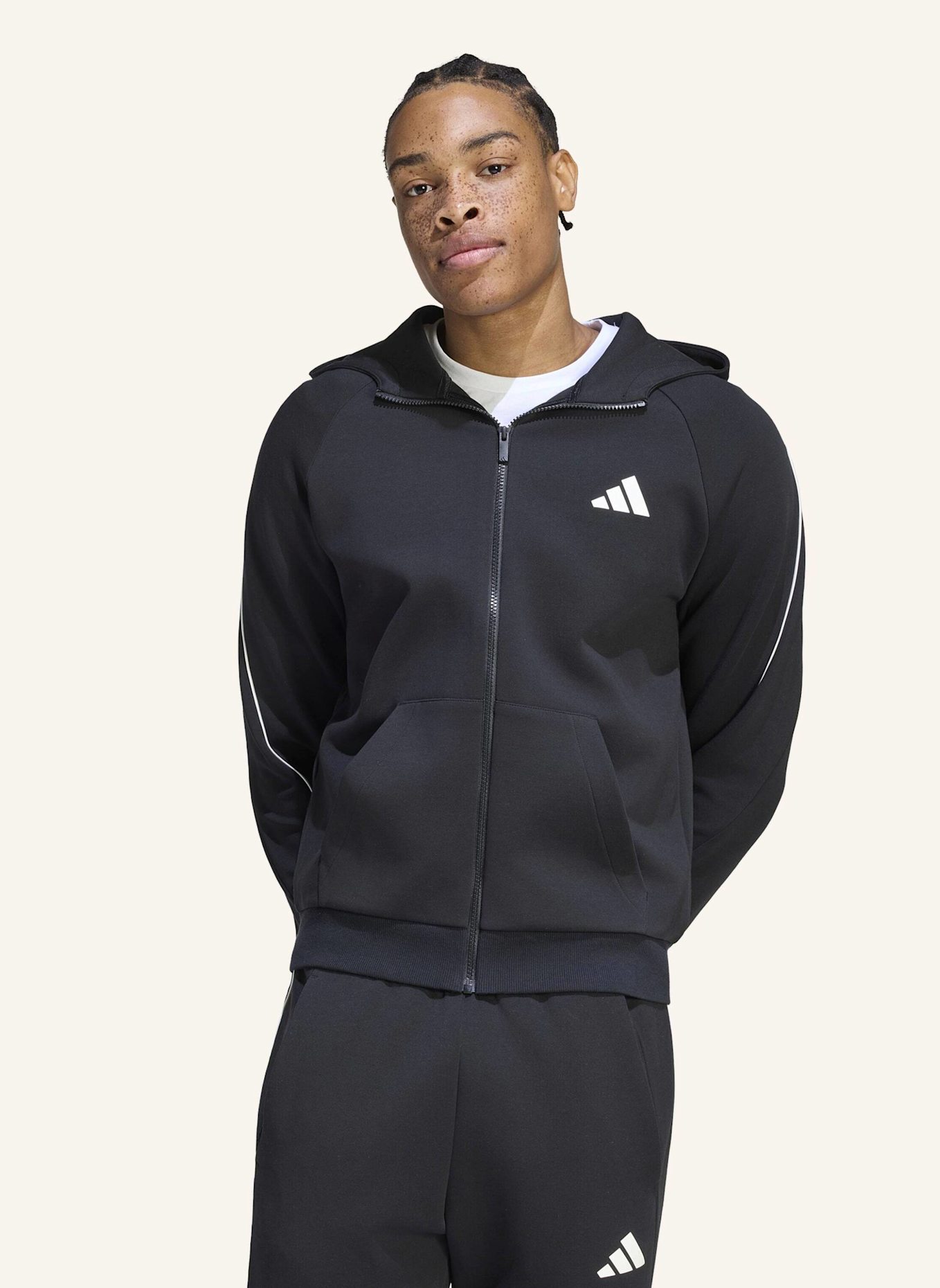 adidas STADIUM SMALL LOGO FULL-ZIP HOODIE: SCHWARZ