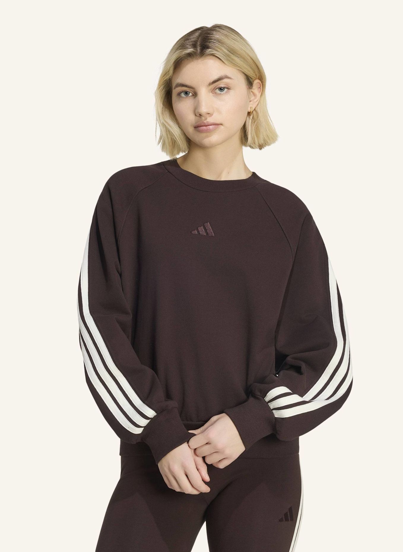 adidas ADIDAS KIT 3-STREIFEN SWEATSHIRT: BRAUN/ WEISS