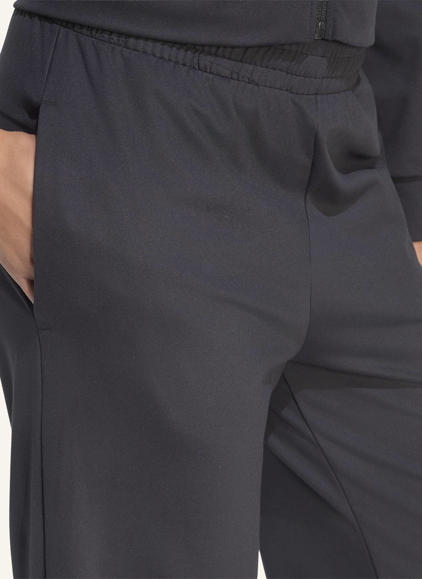 adidas LAZYDAY TRAININGSANZUG: SCHWARZ