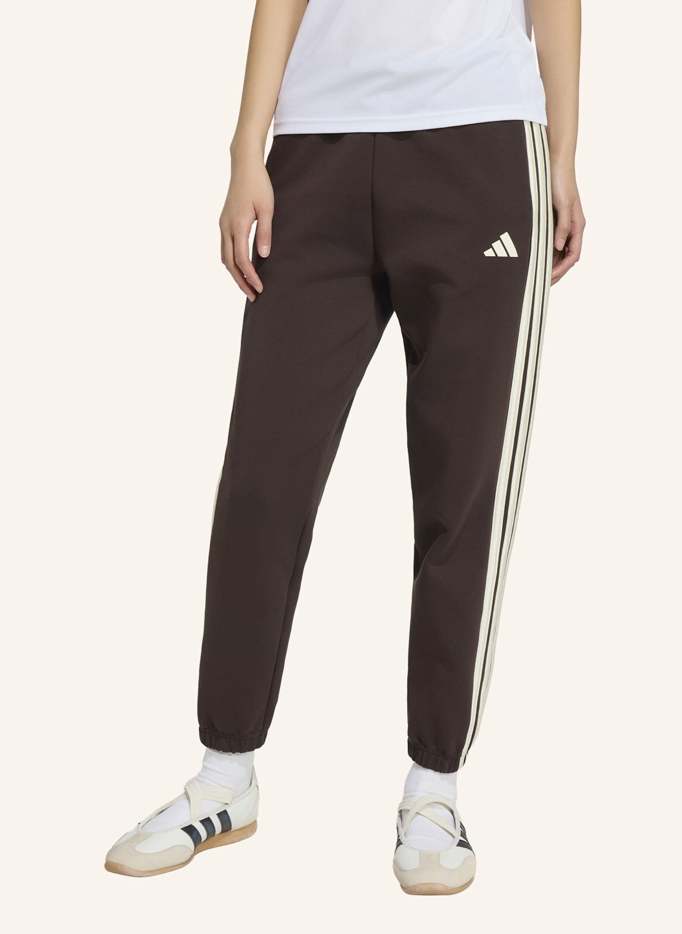 adidas STADIUM 3-STREIFEN REGULAR HOSE: BRAUN