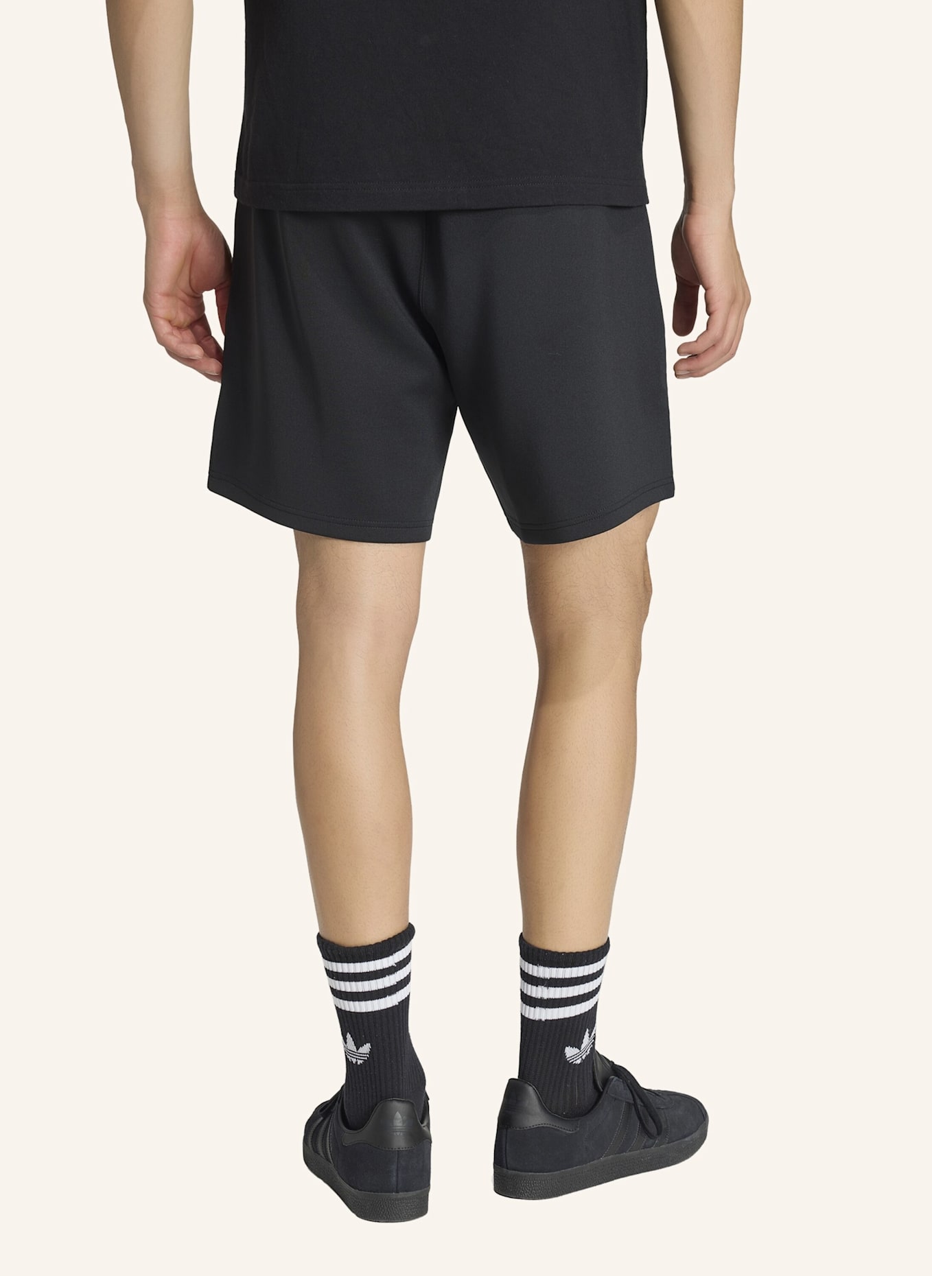 adidas Originals TREFOIL ESSENTIALS SPACER SHORTS: SCHWARZ
