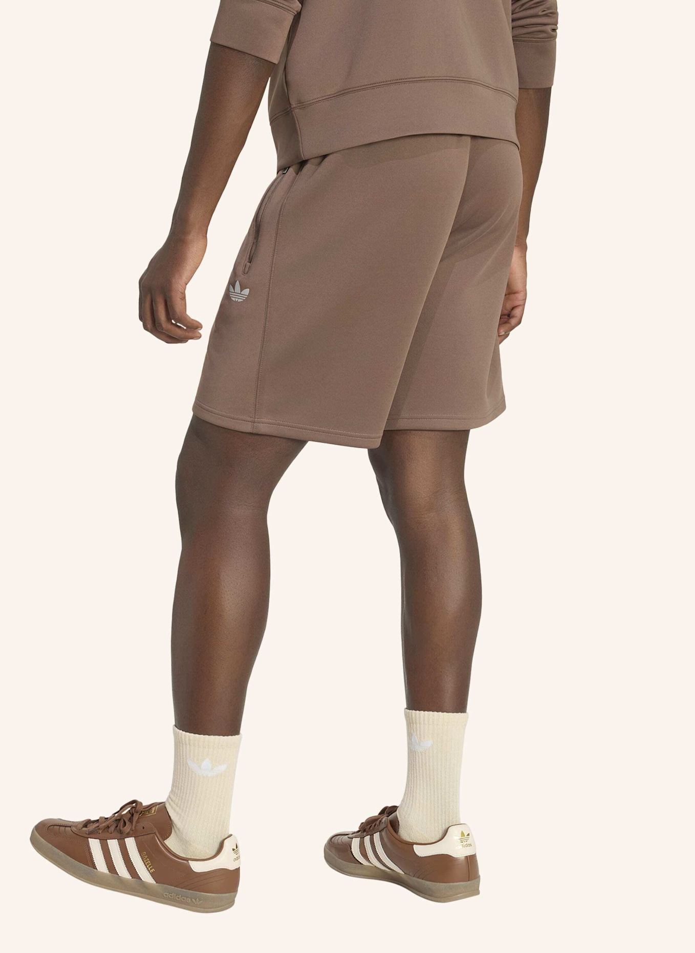 adidas Originals TREFOIL ESSENTIALS SPACER SHORTS: BRAUN