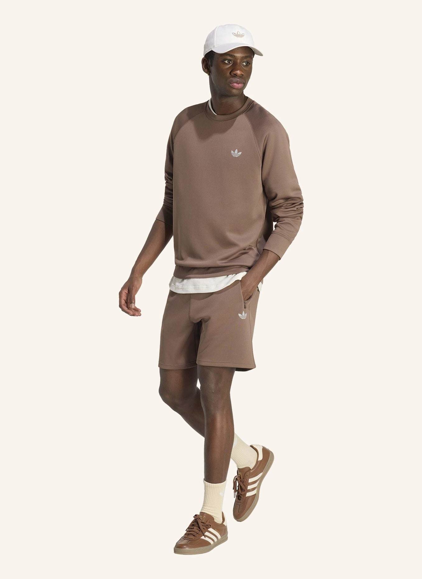adidas Originals TREFOIL ESSENTIALS SPACER SHORTS: BRAUN
