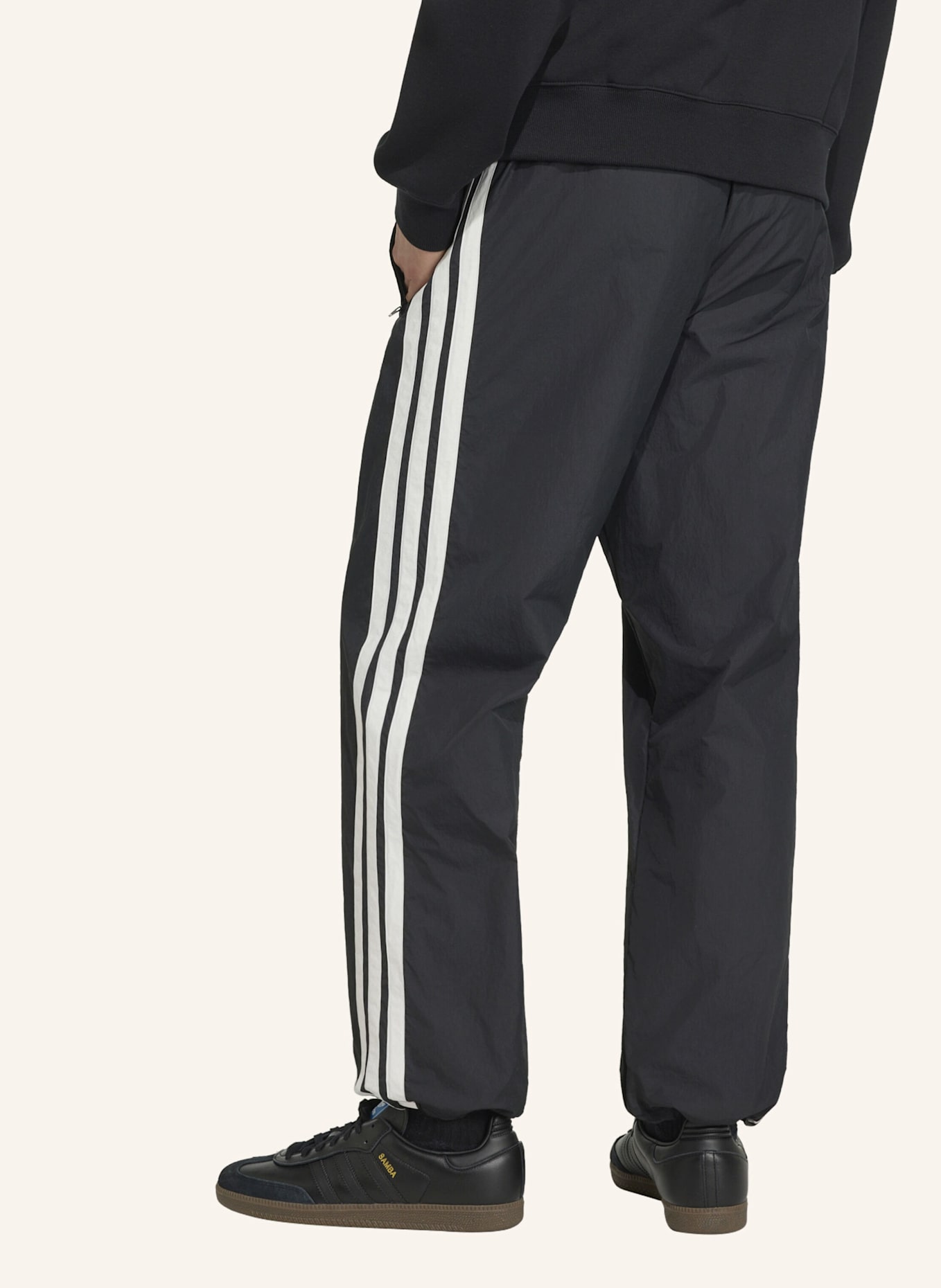 adidas Originals CUTLINE TRAININGSHOSE: SCHWARZ