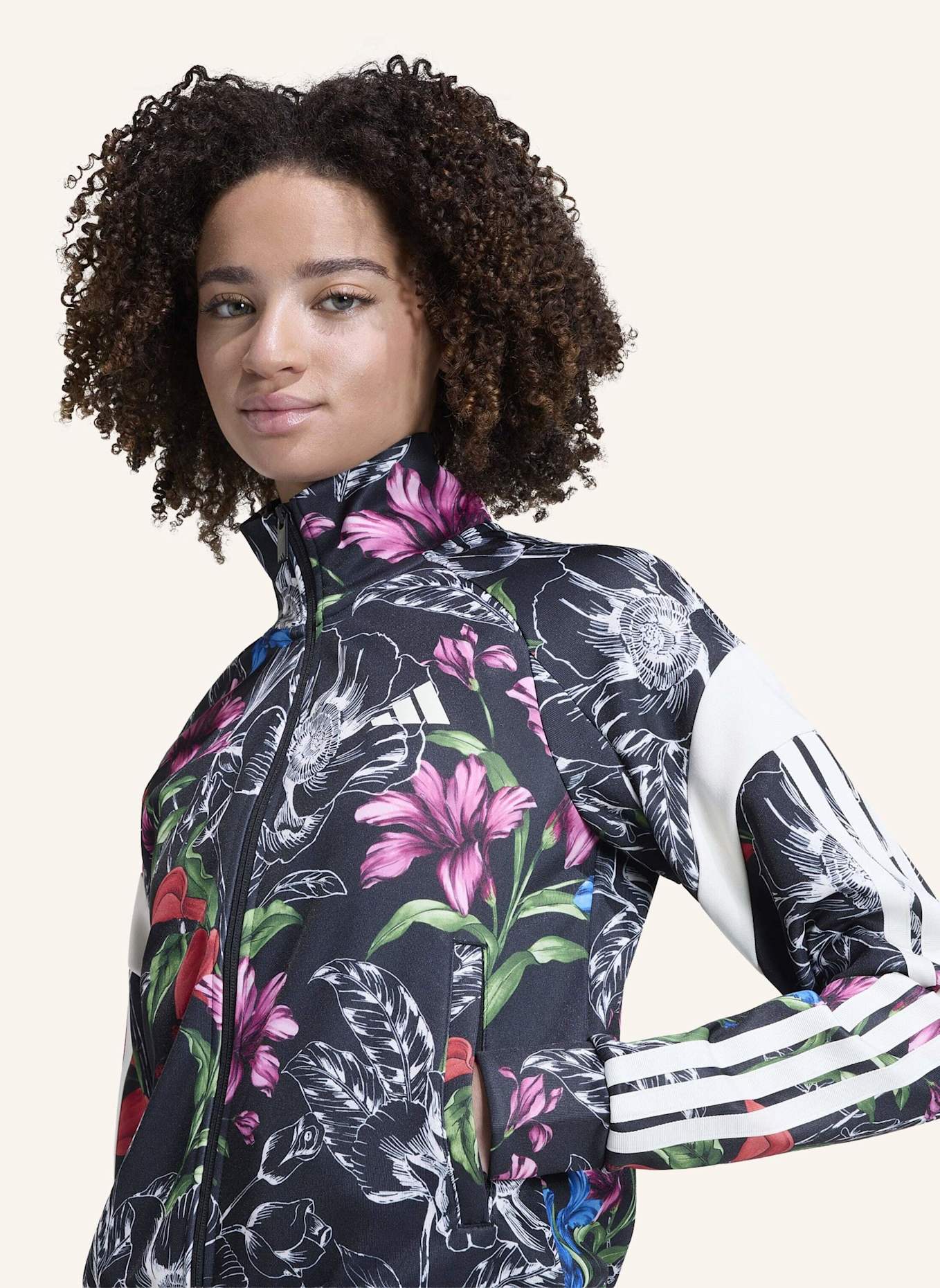 adidas ADIDAS X FARM RIO HOUSE OF TIRO ORIGINAL JACKE: SCHWARZ/ WEISS