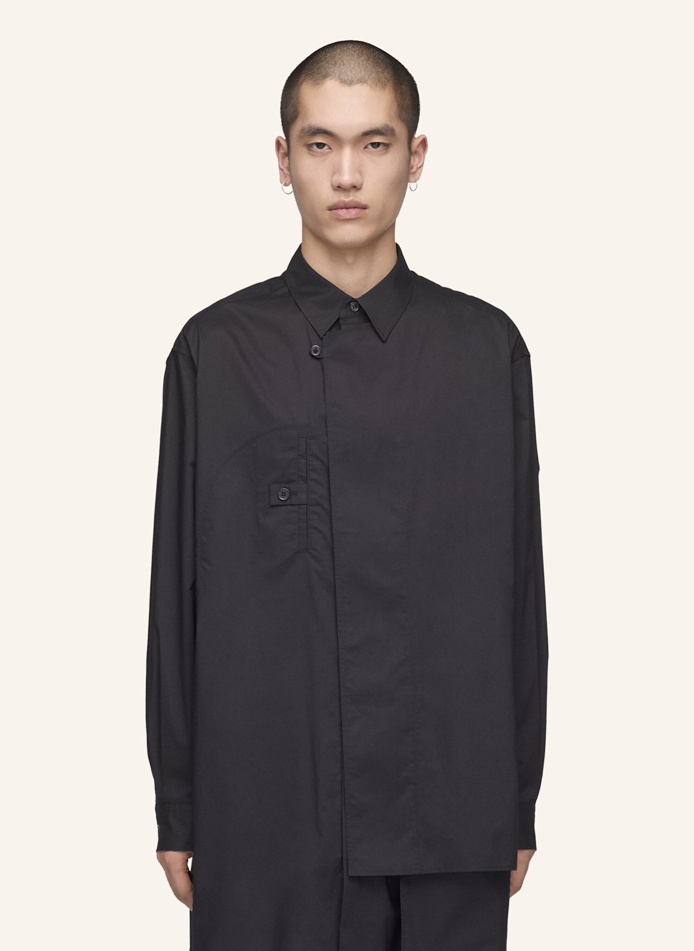 Y-3 Y-3 ADAPTIVE BAUMWOLLHEMD: SCHWARZ