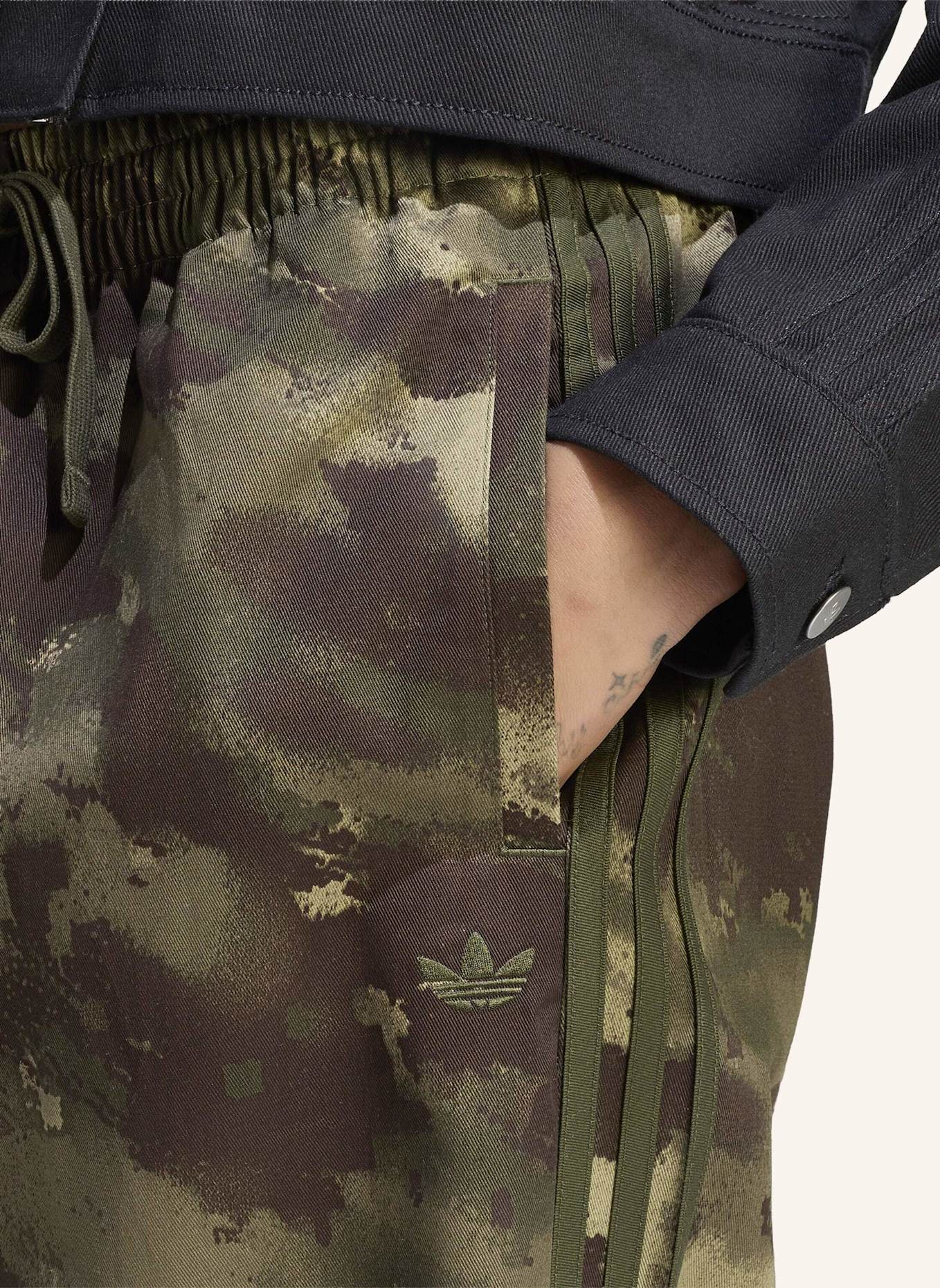 adidas Originals OVERSIZE-CARGOHOSE: SCHWARZ