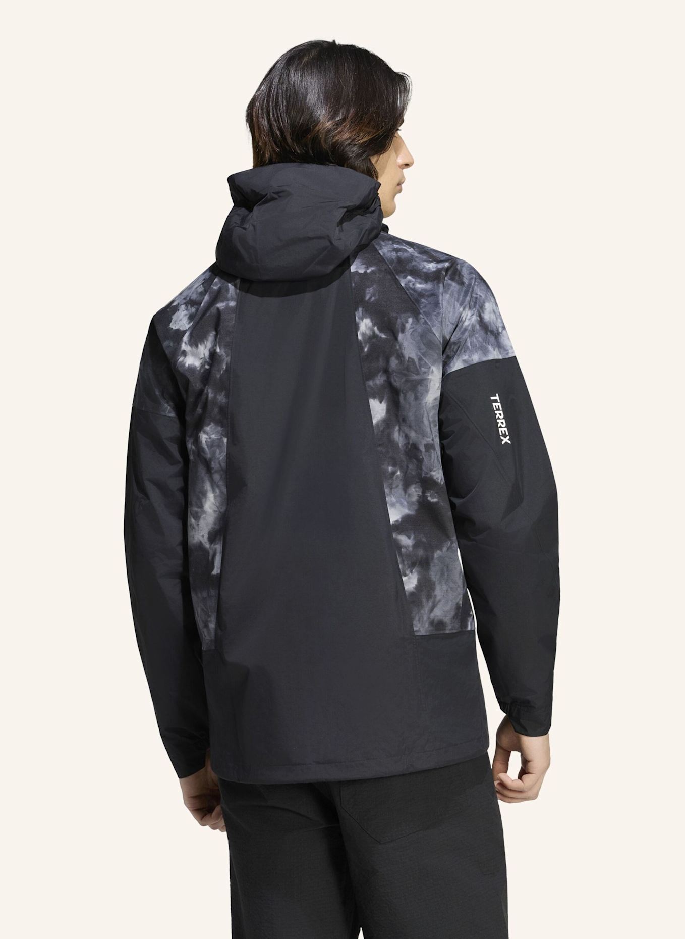 adidas TERREX TERREX XPERIOR 2.5-LAGEN-HYBRID-JACKE, PRIMEKNIT, SPRÜHFÄRBUNG, CLIMAPROOF-BESCHICHTUNG: SCHWARZ