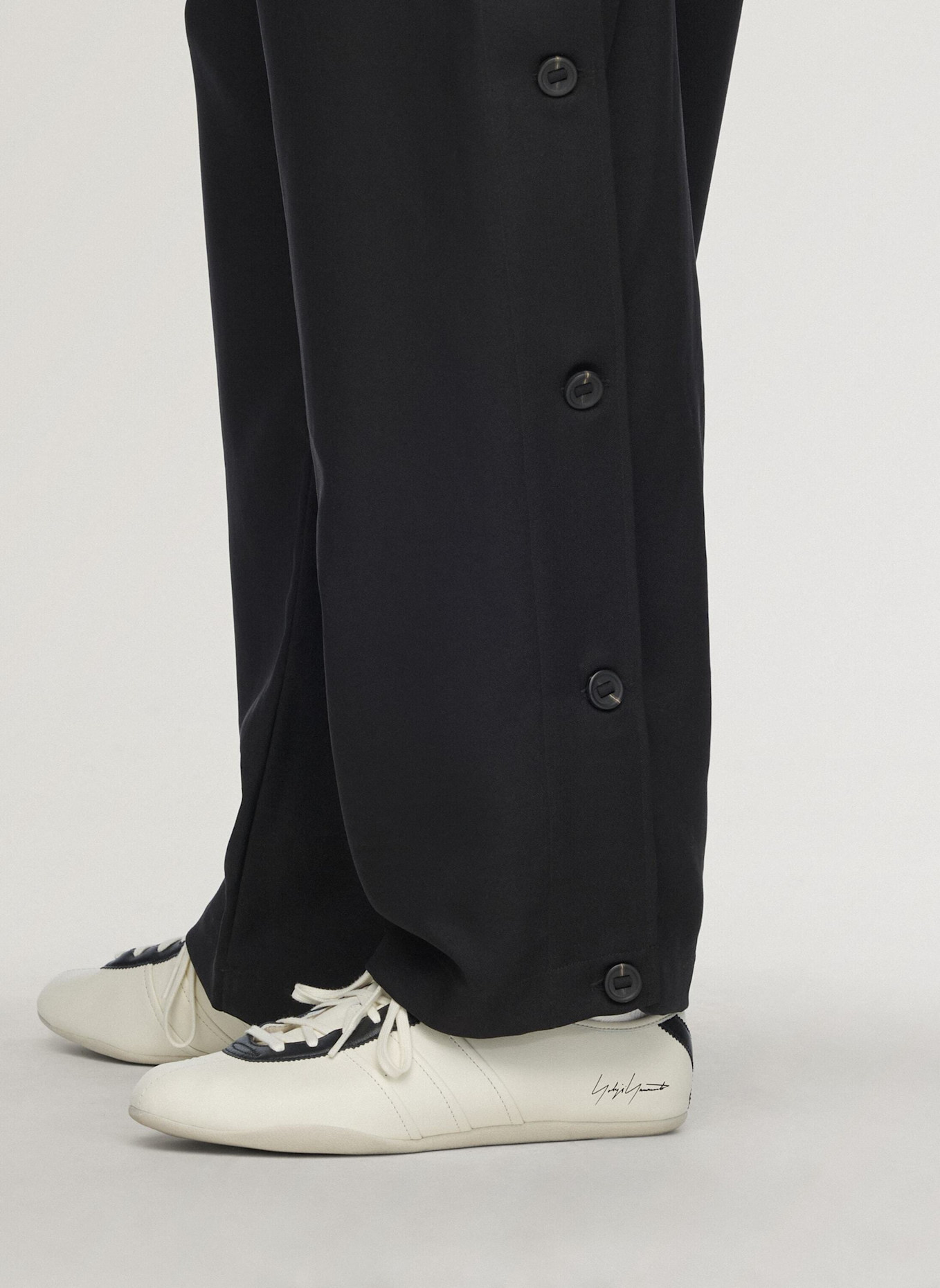 Y-3 Y-3 SPORT UNIFORM ADAPTIVE 3-STREIFEN HOSE: SCHWARZ