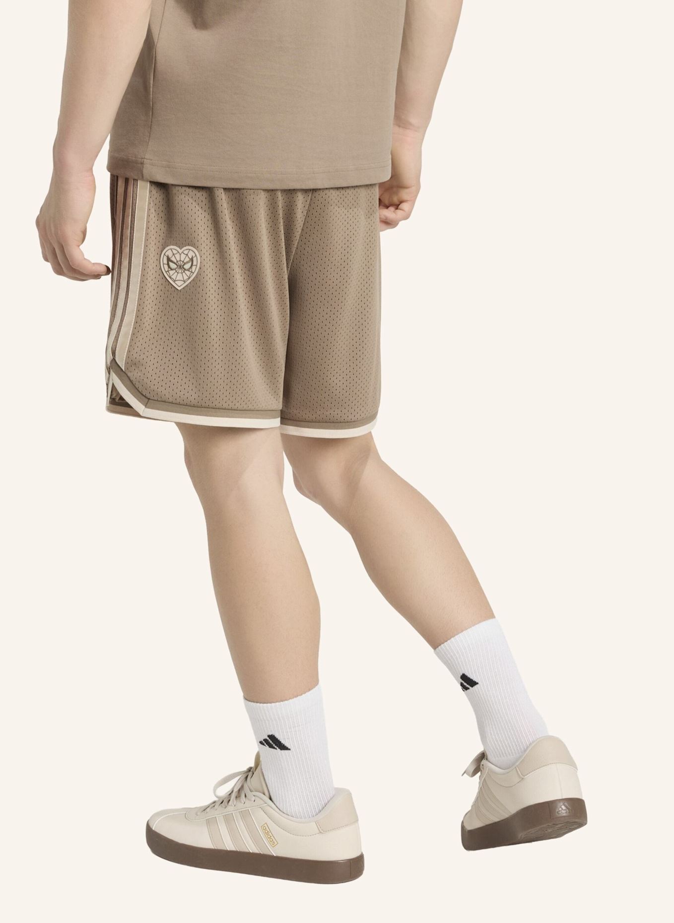 adidas ADIDAS MARVEL SPIDER-MAN SHORTS, MESH: KHAKI