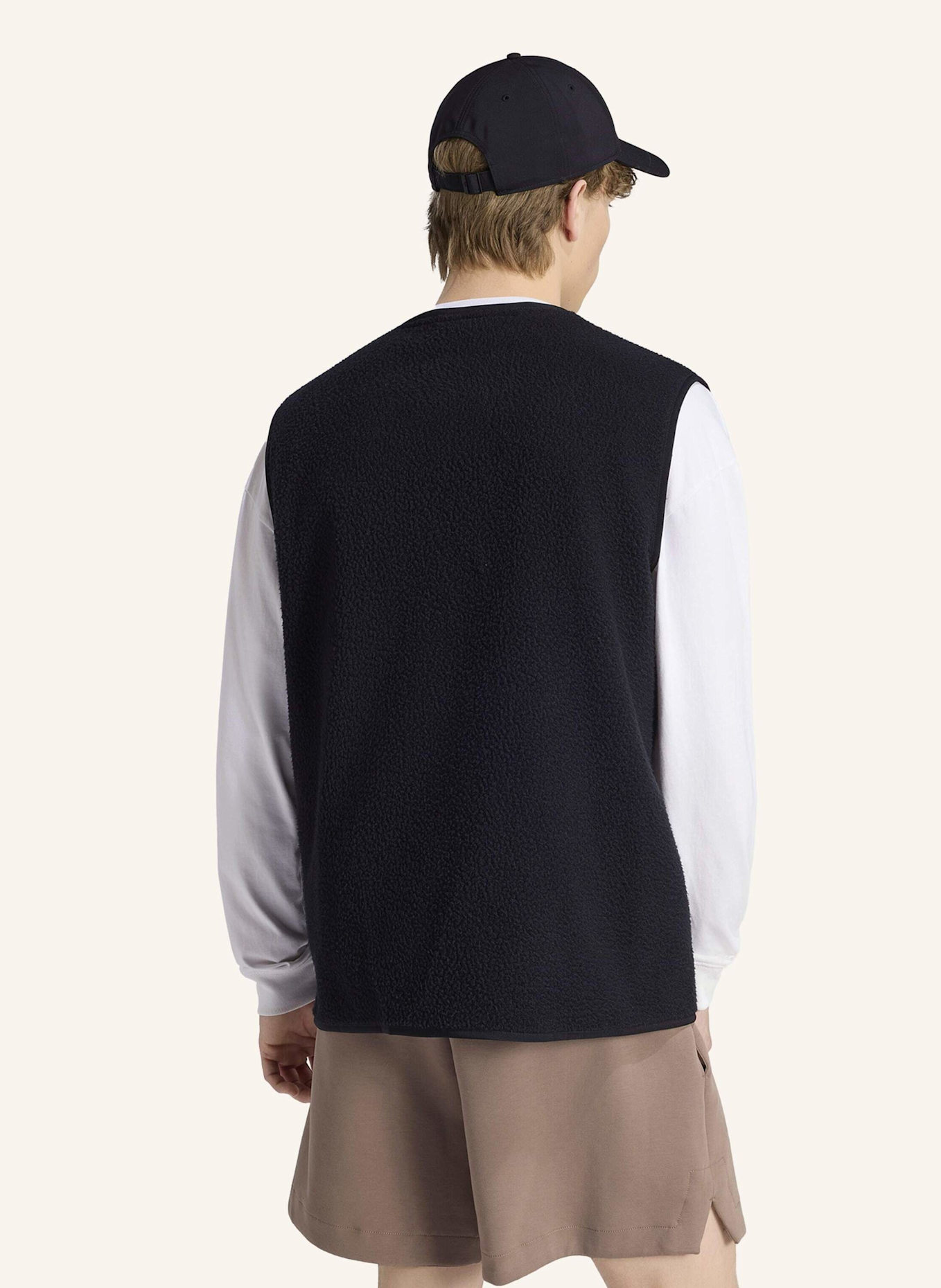 adidas CITY TECH 3-STREIFEN FLEECE-WESTE: SCHWARZ