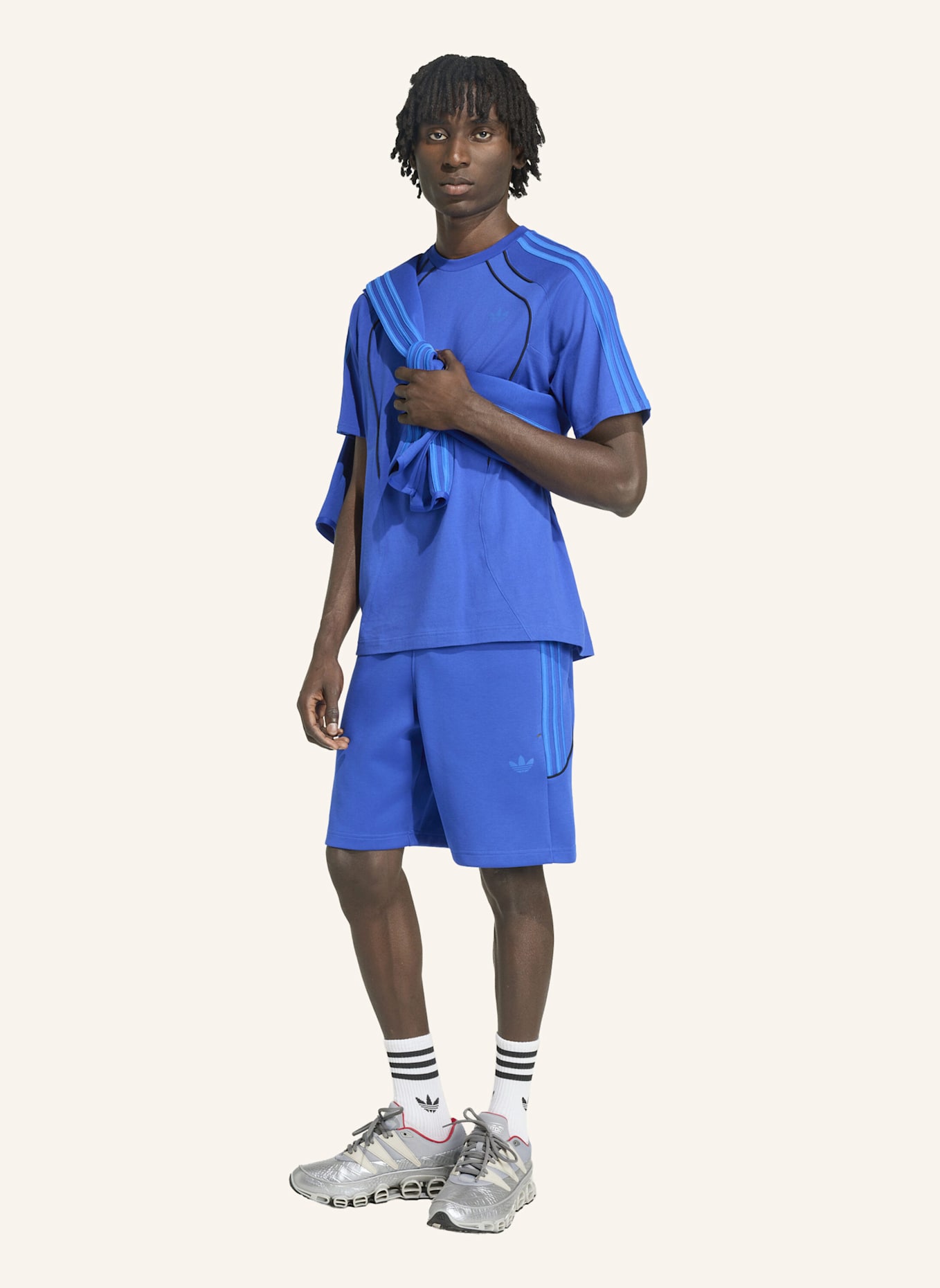 adidas Originals SPACER TEAMGEIST 26 CUTLINE SHORTS: BLAU