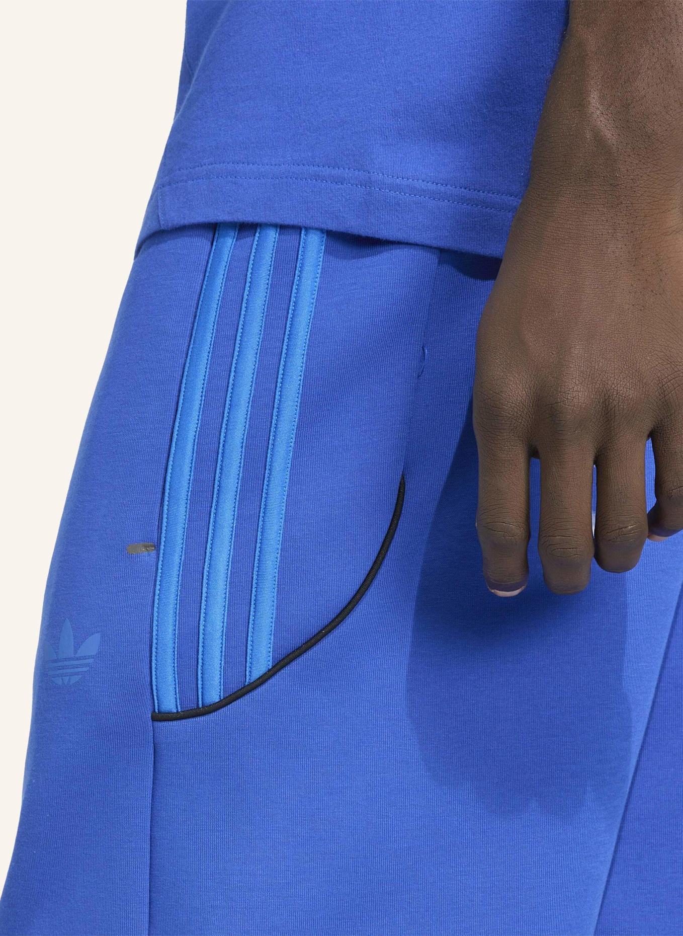 adidas Originals SPACER TEAMGEIST 26 CUTLINE SHORTS: BLAU