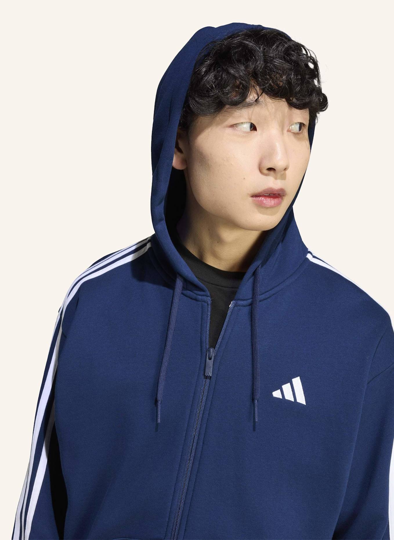 adidas ESSENTIALS 3-STREIFEN FRENCH TERRY KAPUZENJACKE: WEISS