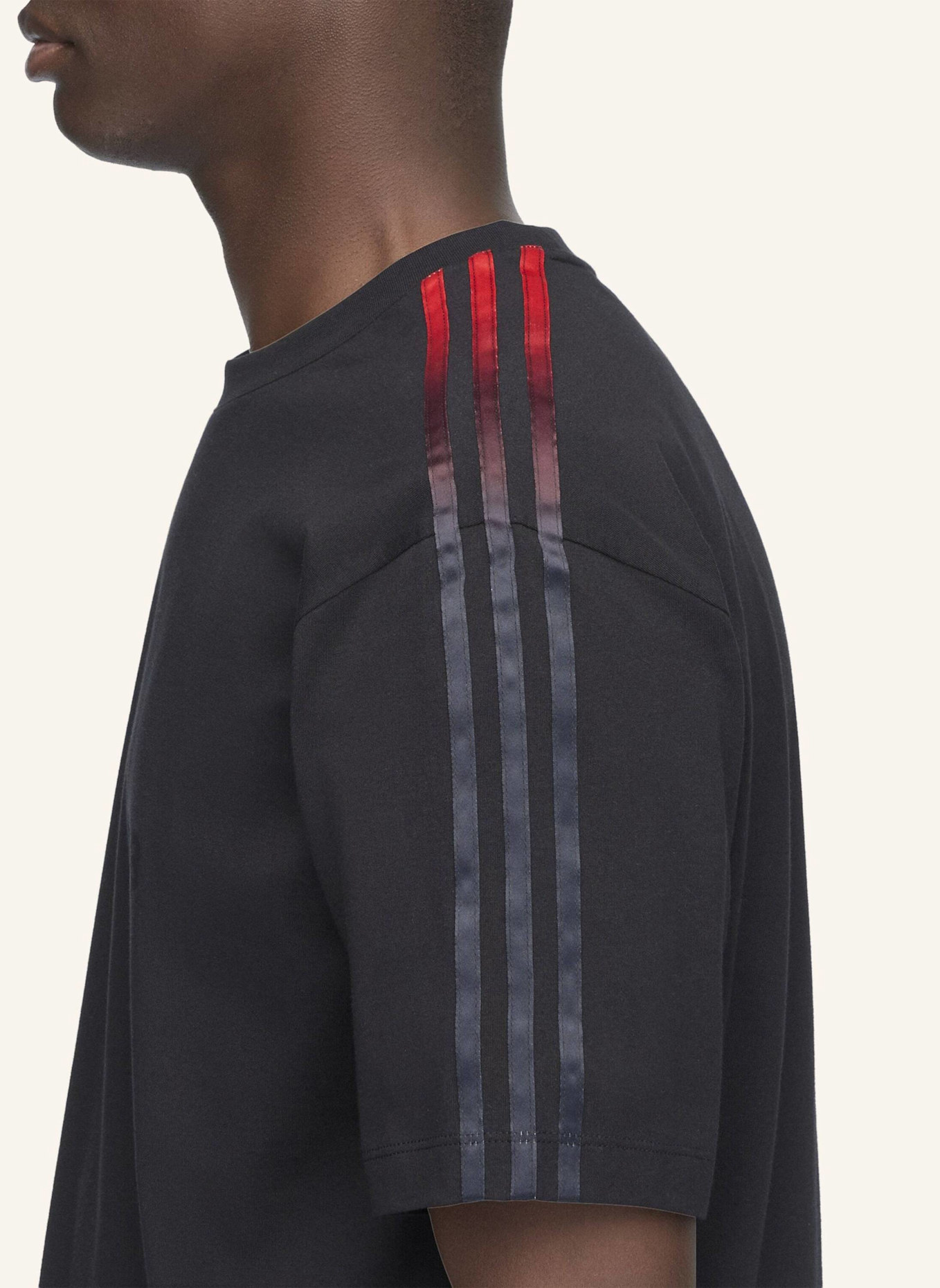 Y-3 Y-3 T-SHIRT, STREIFEN MIT FARBVERLAUF: SCHWARZ