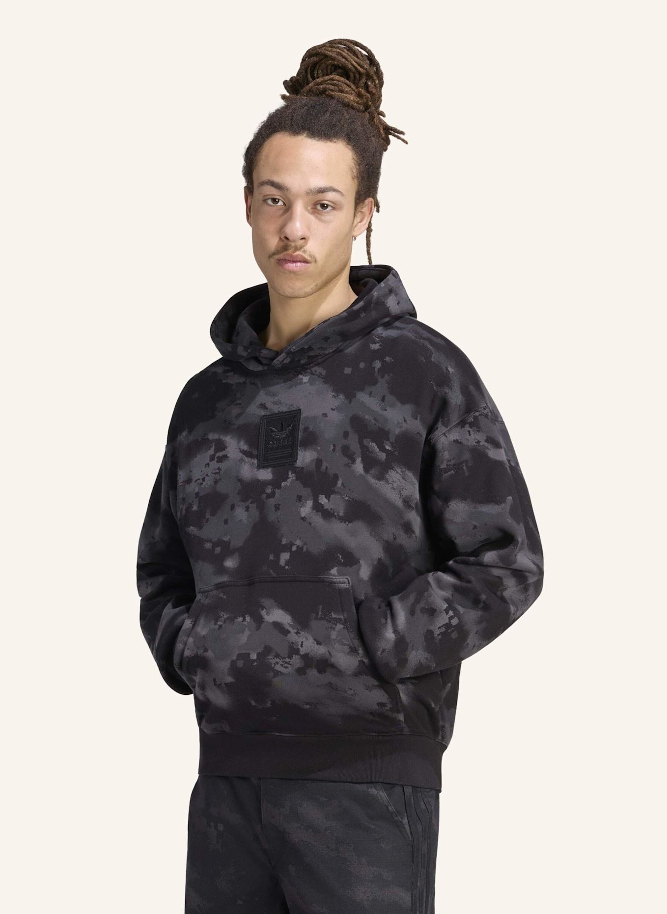 adidas Originals CAMO HOODIE: SCHWARZ