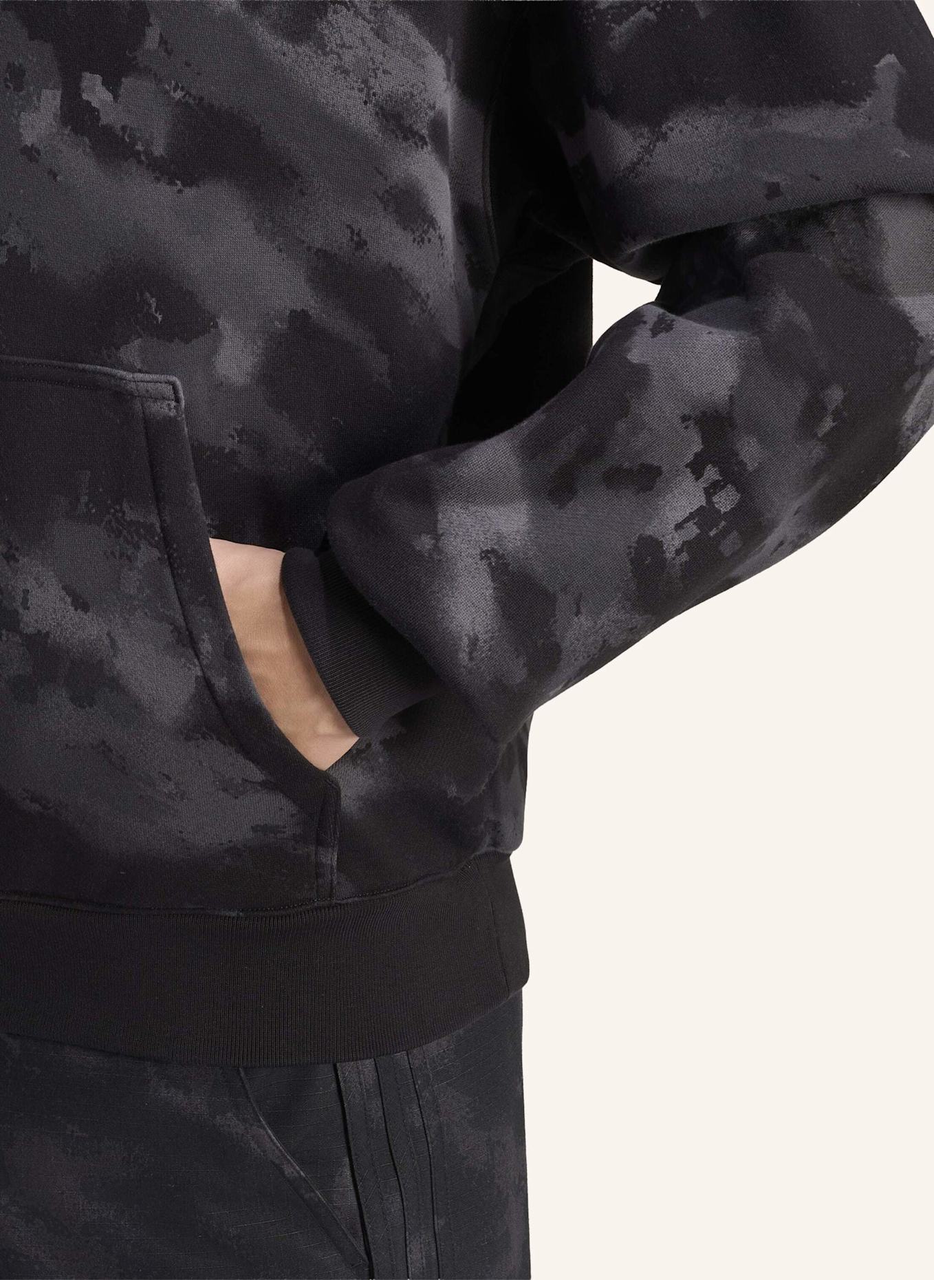 adidas Originals CAMO HOODIE: SCHWARZ