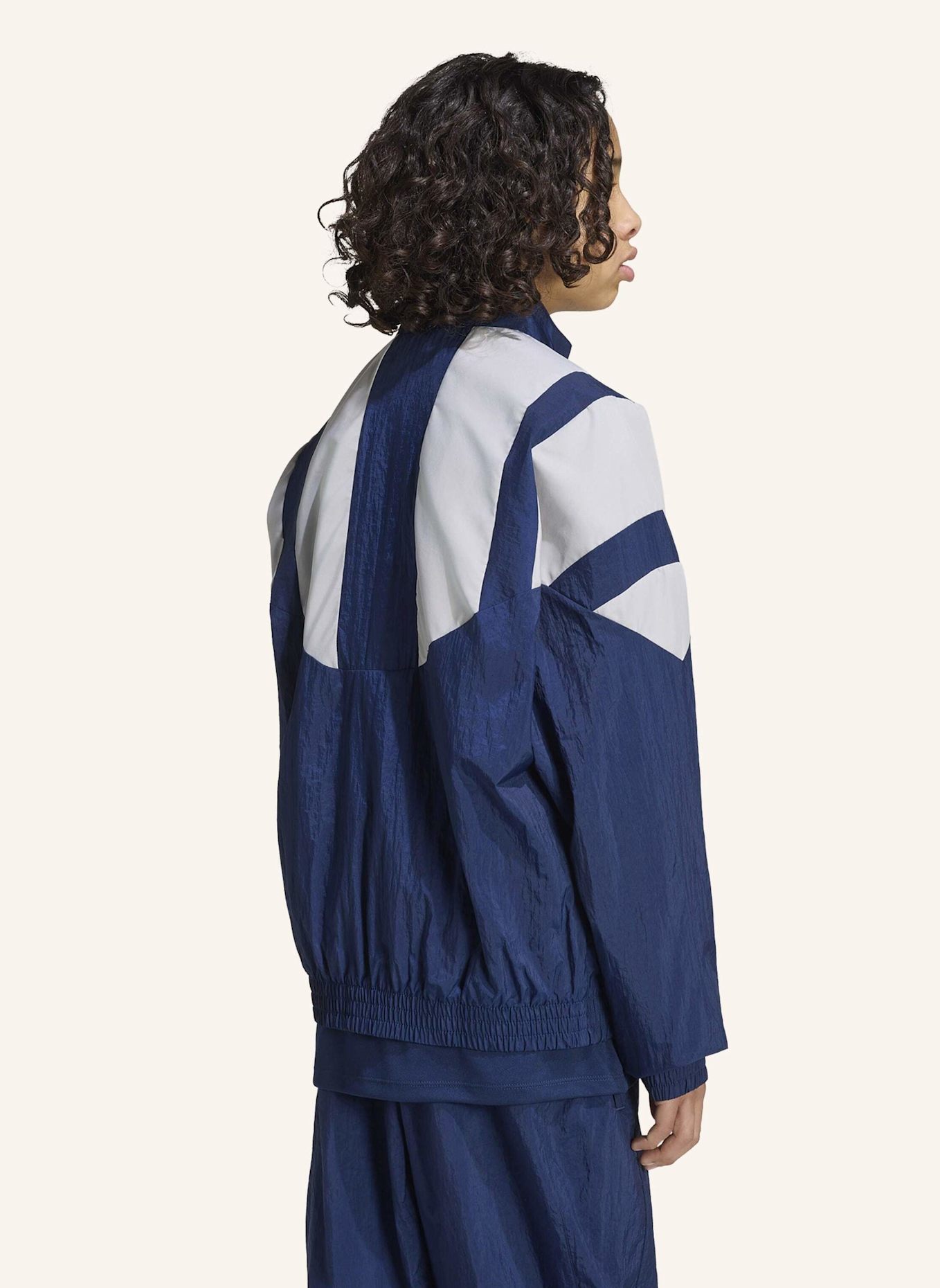 adidas Originals OVERSIZED BLOCKED WOVEN TRACK TOP: BLAU/ GRAU