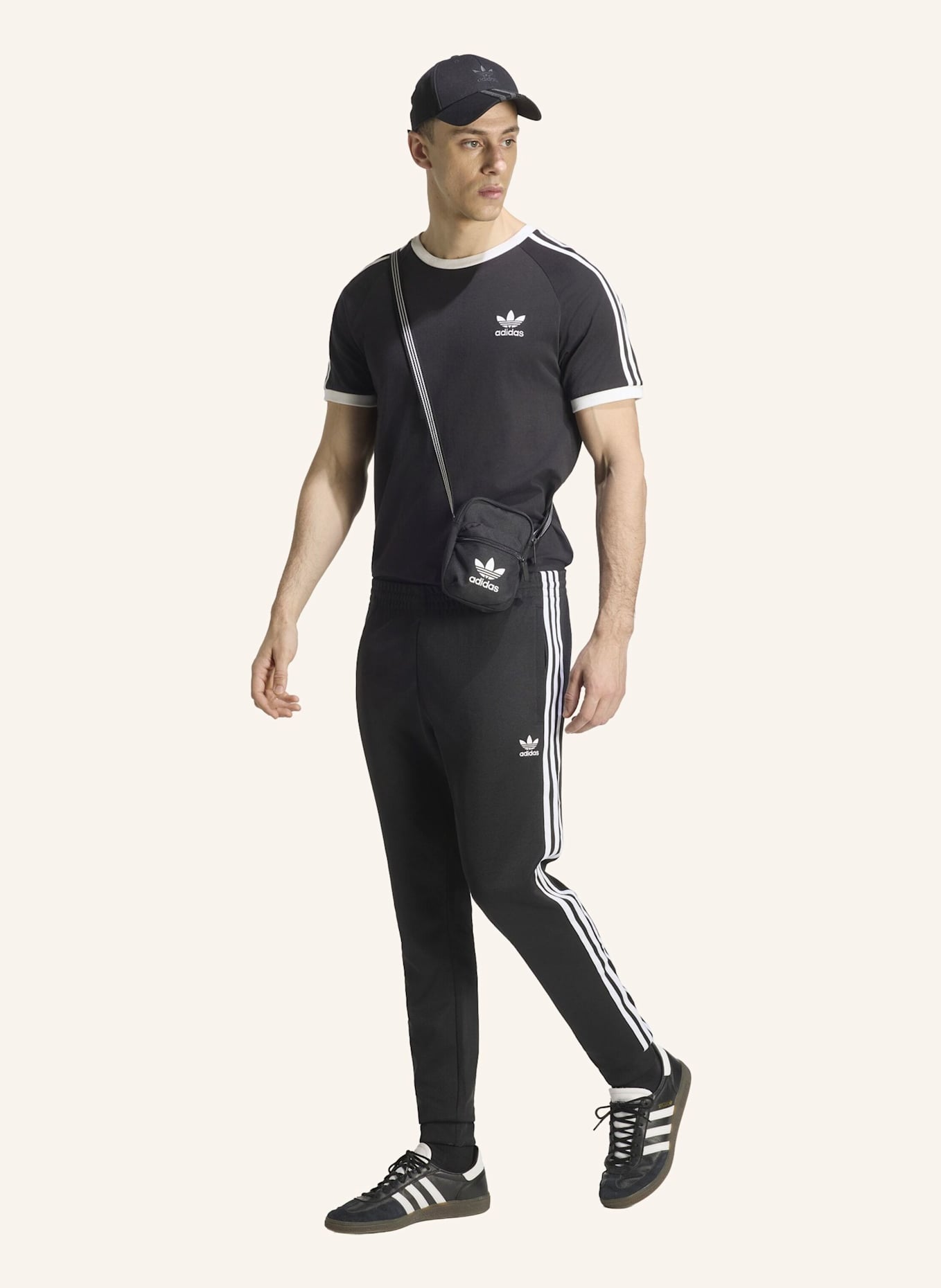 adidas Originals ADICOLOR CLASSICS SST TRAININGSHOSE: SCHWARZ/ WEISS