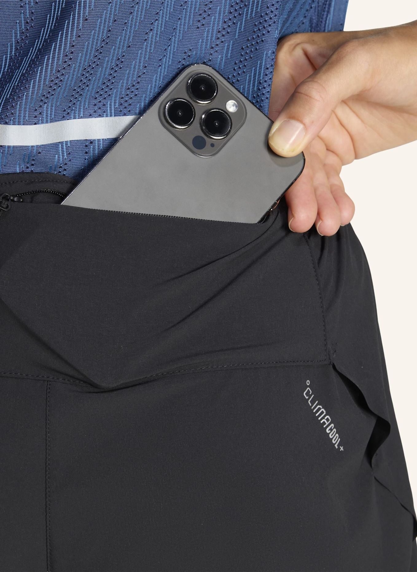 adidas ADI365 CLIMACOOL+ 4 POCKET 2IN1 SHORTS: SCHWARZ