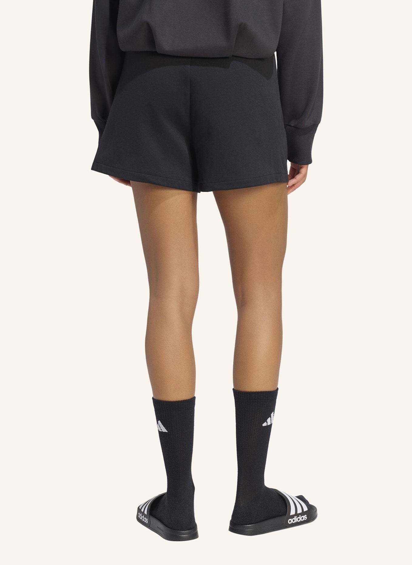adidas ADIDAS Z.N.E. SHORTS: SCHWARZ