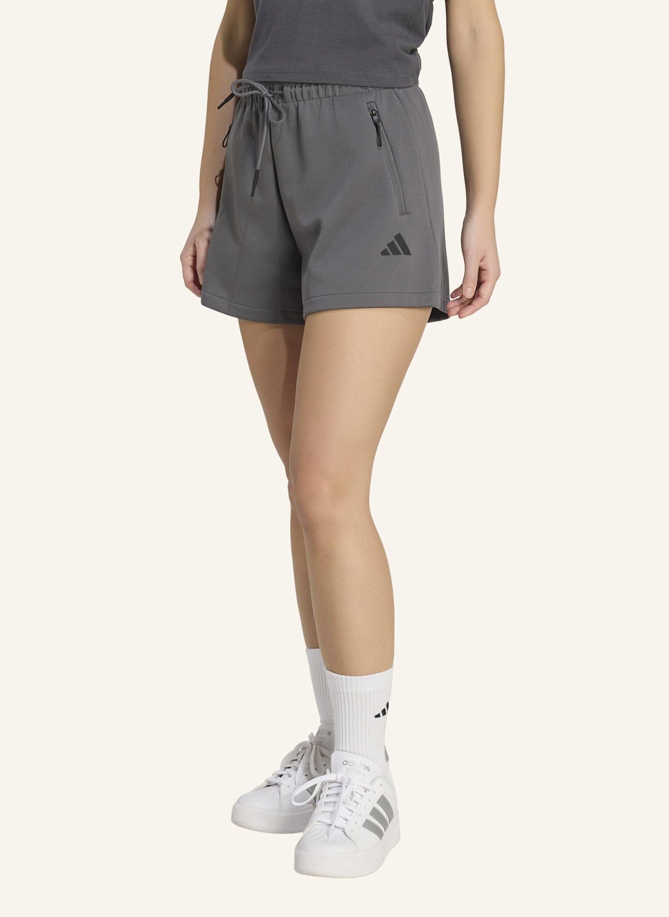 adidas ADIDAS Z.N.E. SHORTS: GRAU