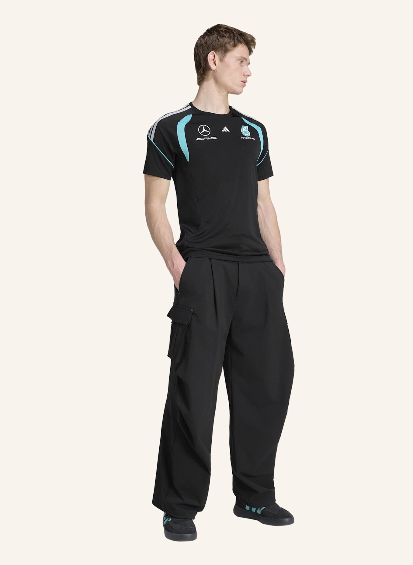 adidas MERCEDES - AMG PETRONAS FORMULA 1 TEAM MECHANICS TRIKOT: SCHWARZ