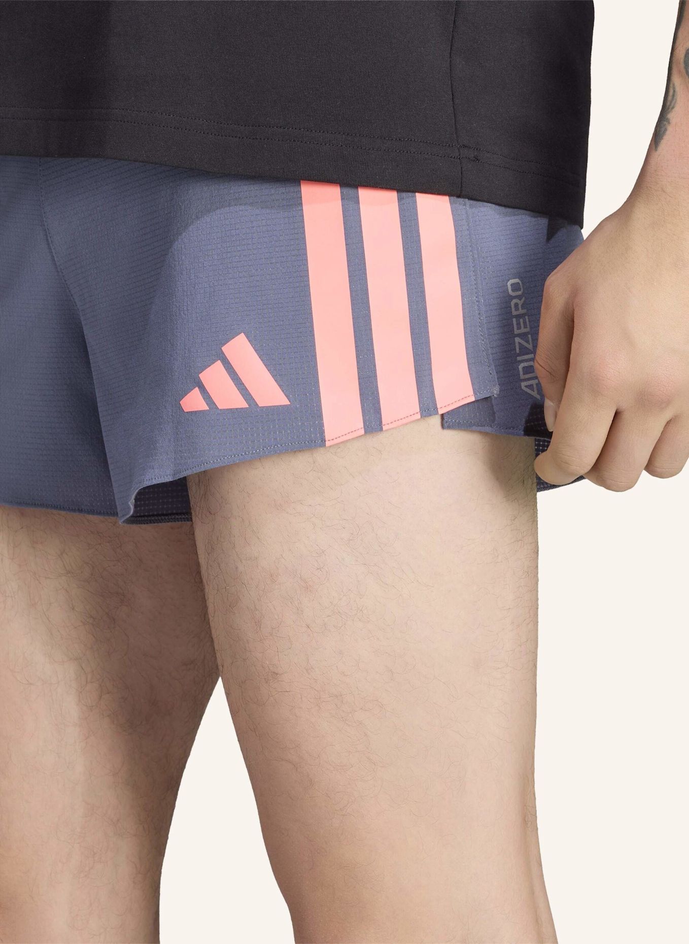 adidas ADIZERO RUNNING GEL POCKET SHORTS: GRAU