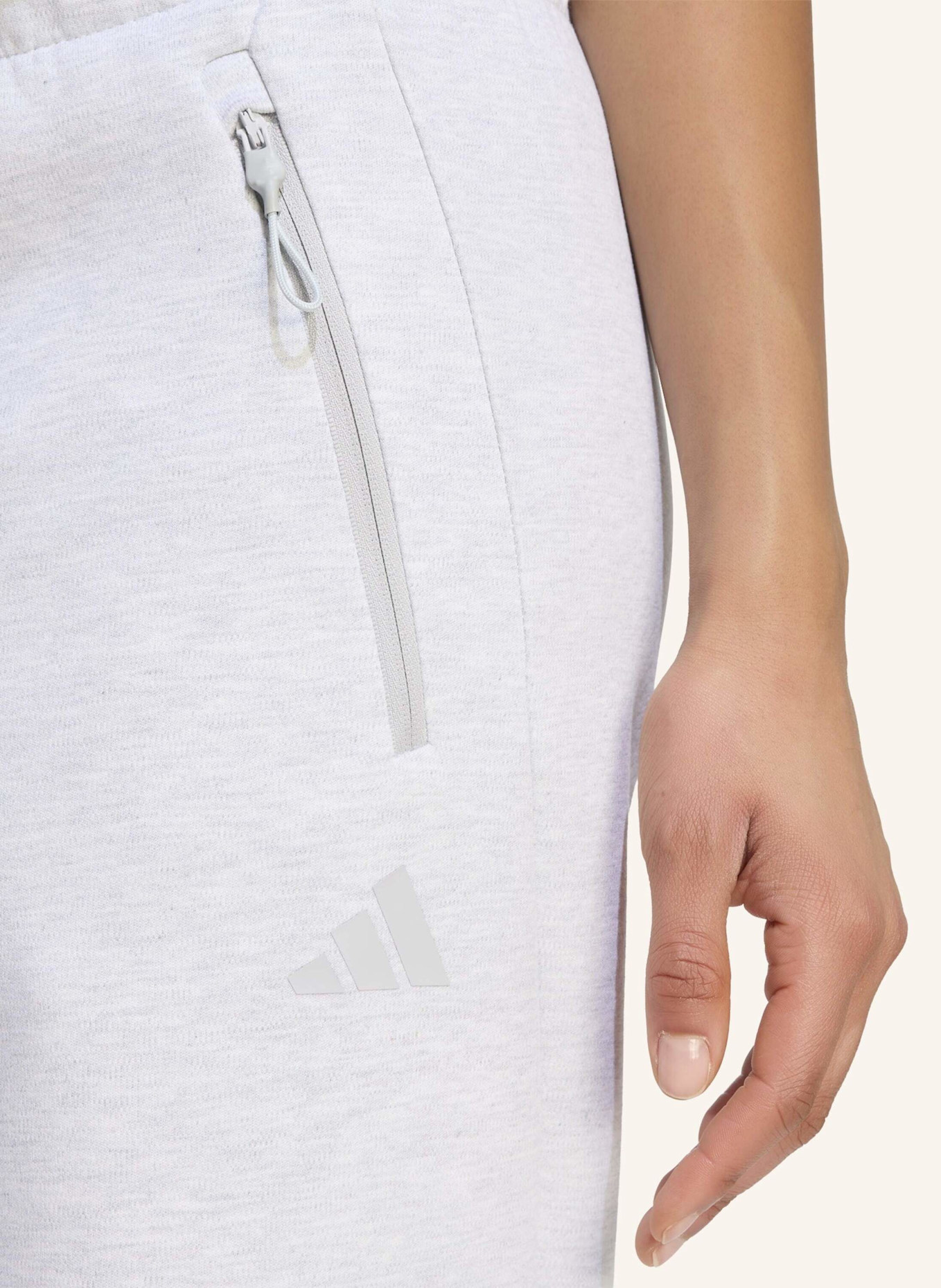 adidas ADIDAS Z.N.E. HOSE: GRAU