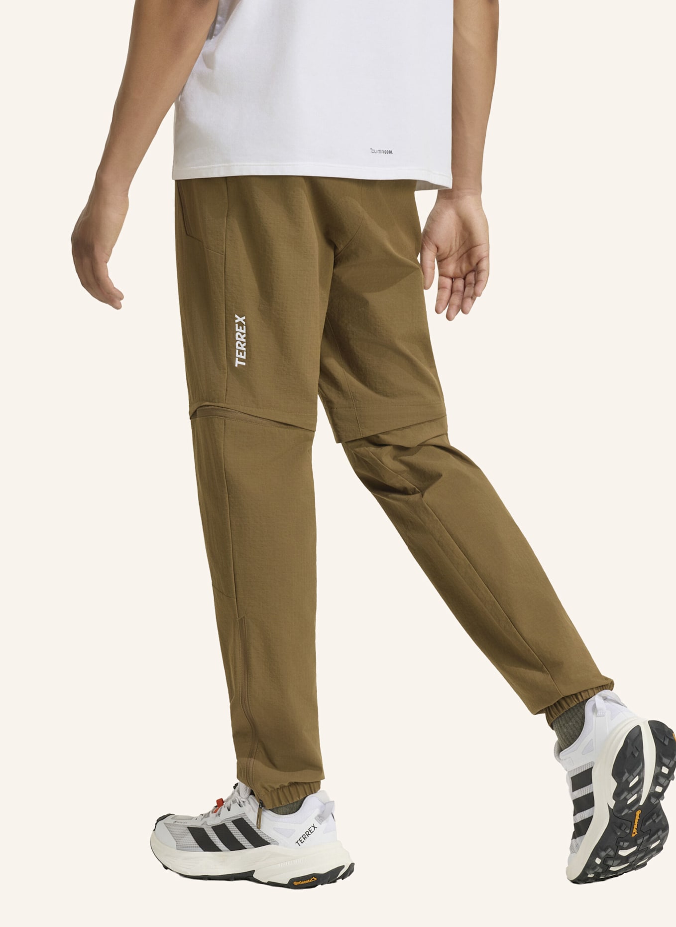 adidas TERREX TERREX XPERIOR UTILITAS CLIMA365 ZIP-OFF-HOSE: BRAUN