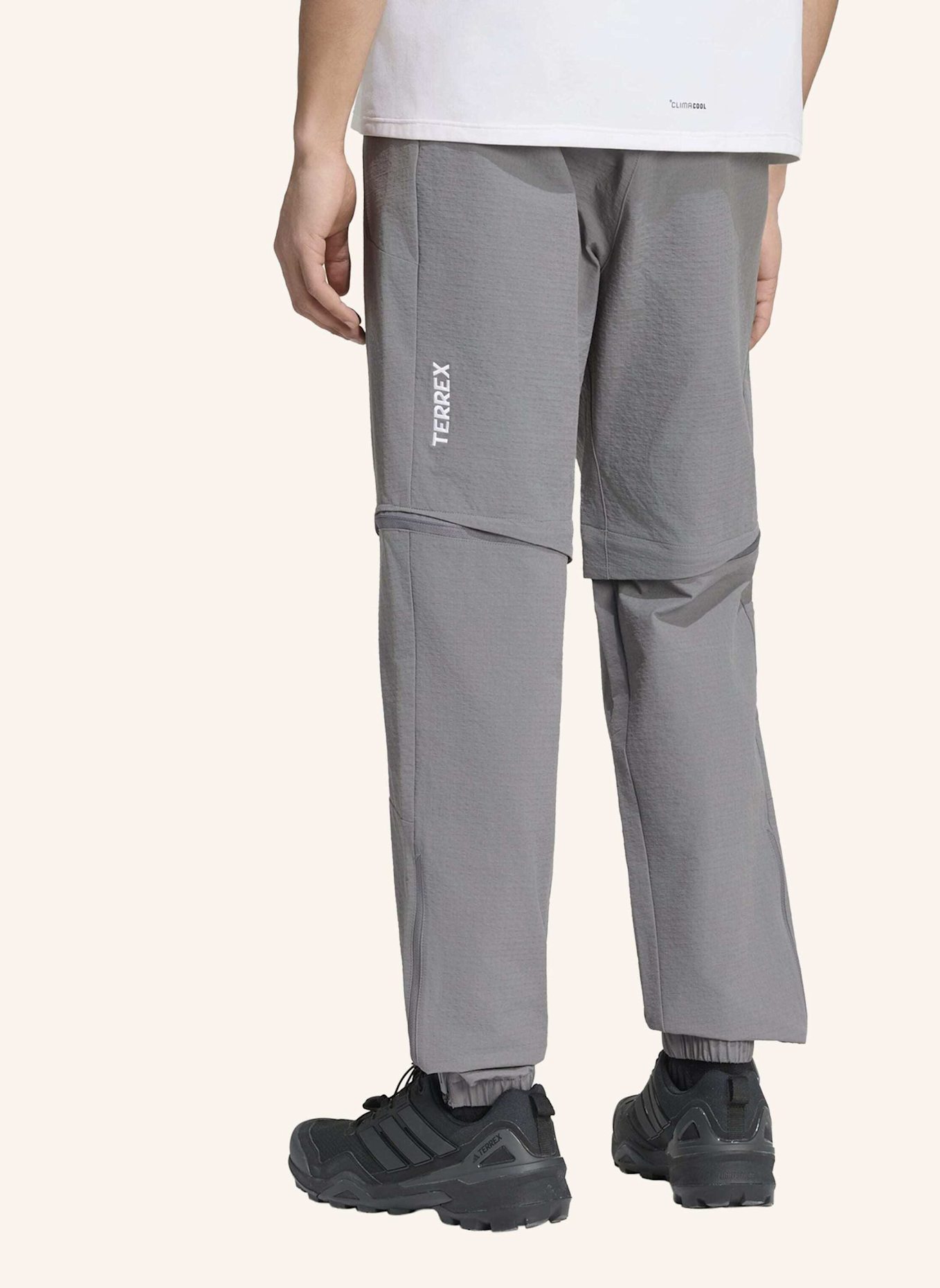 adidas TERREX TERREX XPERIOR UTILITAS CLIMA365 ZIP-OFF-HOSE: GRAU