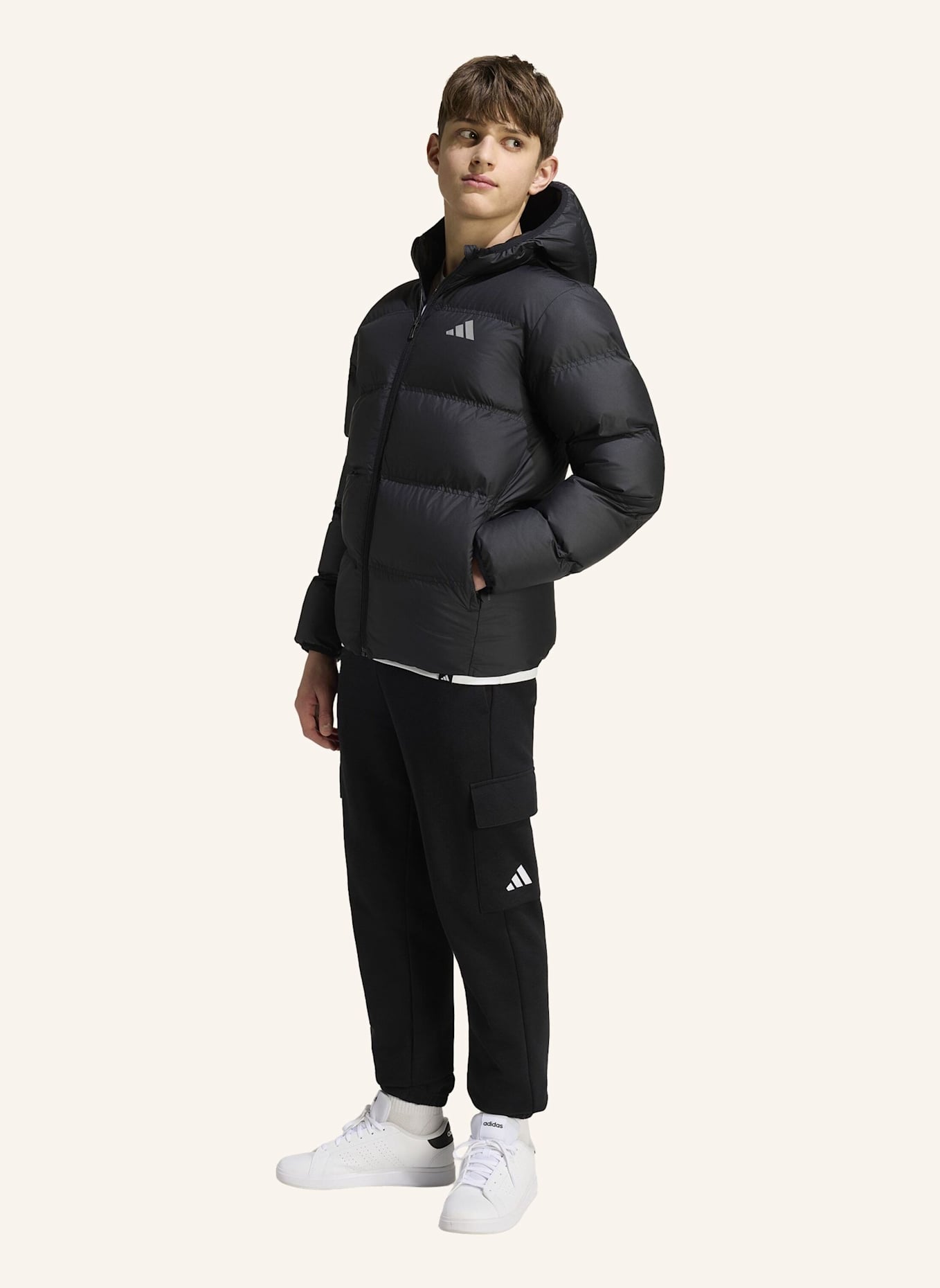 adidas JACKE, KUNSTDAUNEN: SCHWARZ/ SILBER