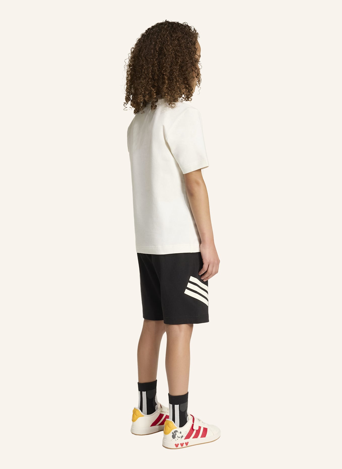 adidas ADIDAS DISNEY MICKY MAUS SET, T-SHIRT UND SHORTS: WEISS/ SCHWARZ