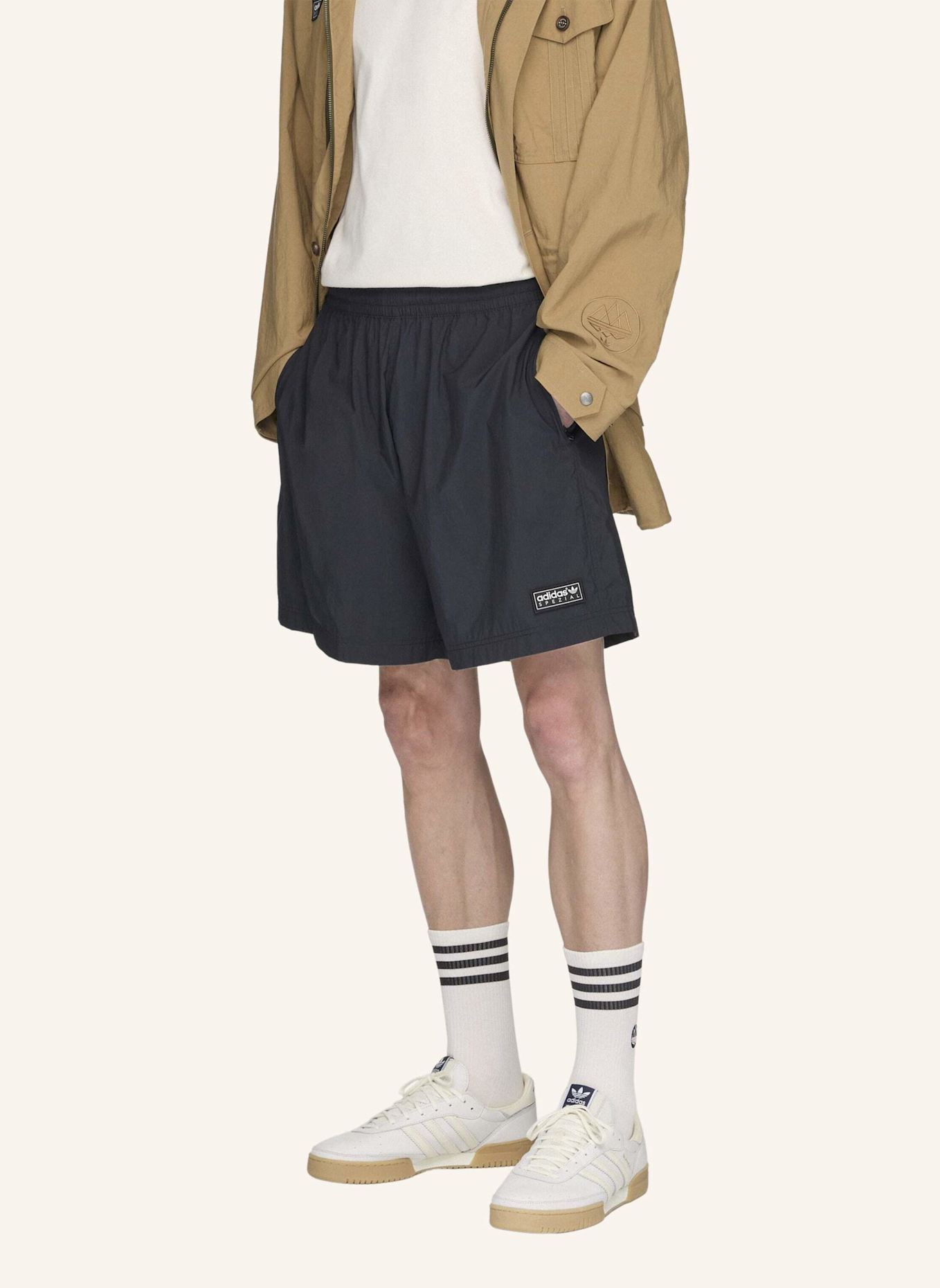 adidas Originals HUDSWELL SPZL SHORTS: SCHWARZ