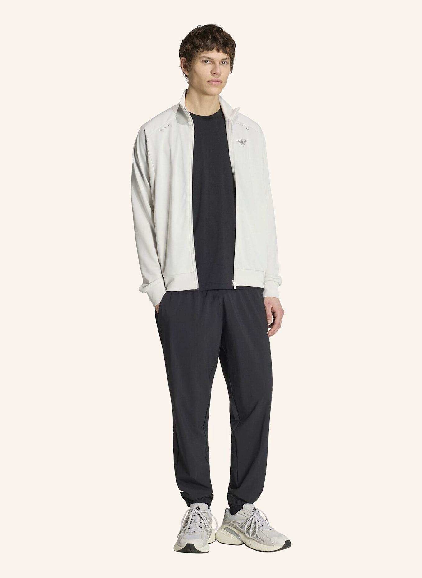 adidas Originals TECH TREFOIL ESSENTIALS TRAININGSHOSE: SCHWARZ