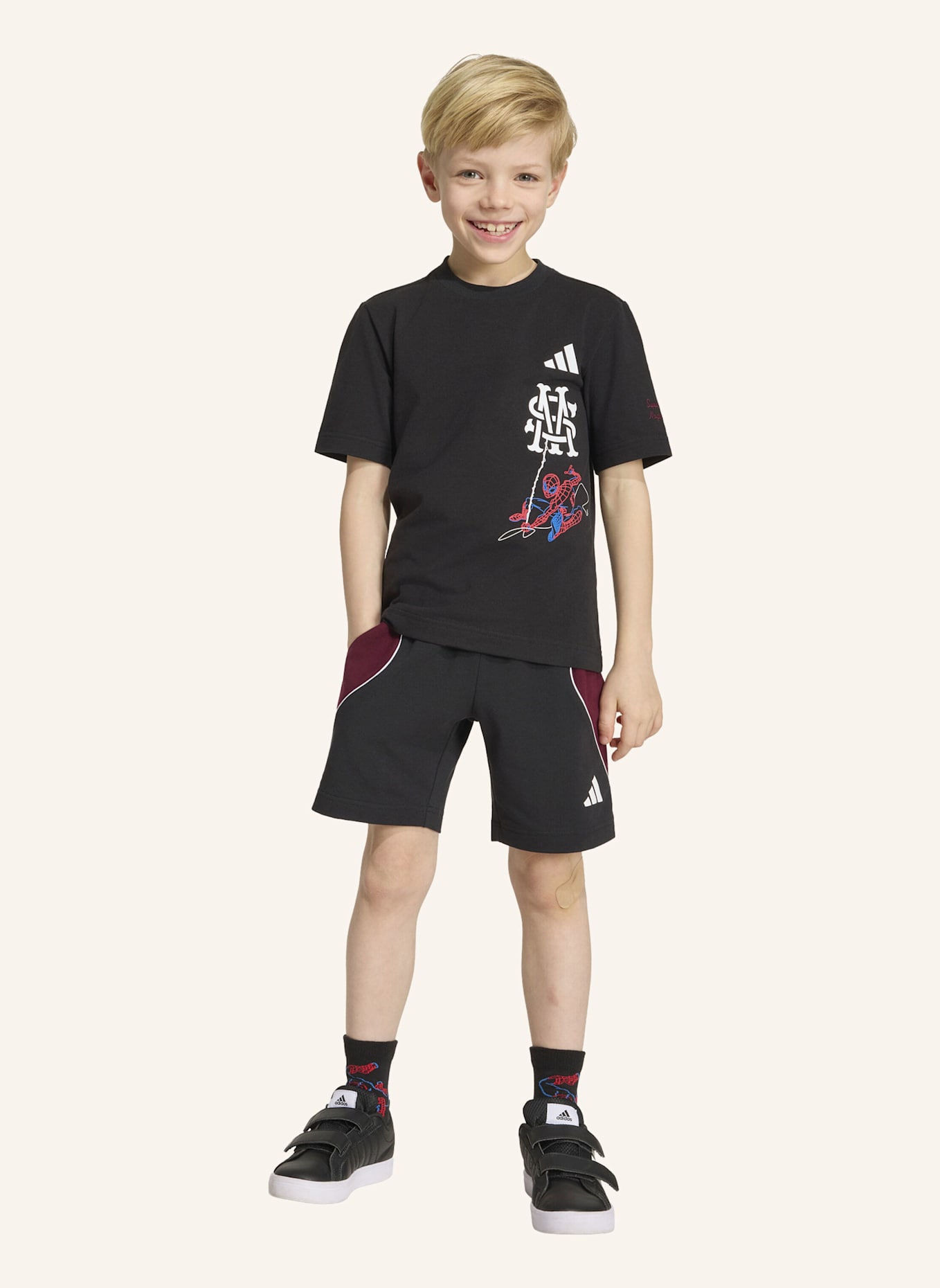 adidas ADIDAS MARVEL SPIDER-MAN SET, T-SHIRT UND SHORTS: SCHWARZ/ WEISS