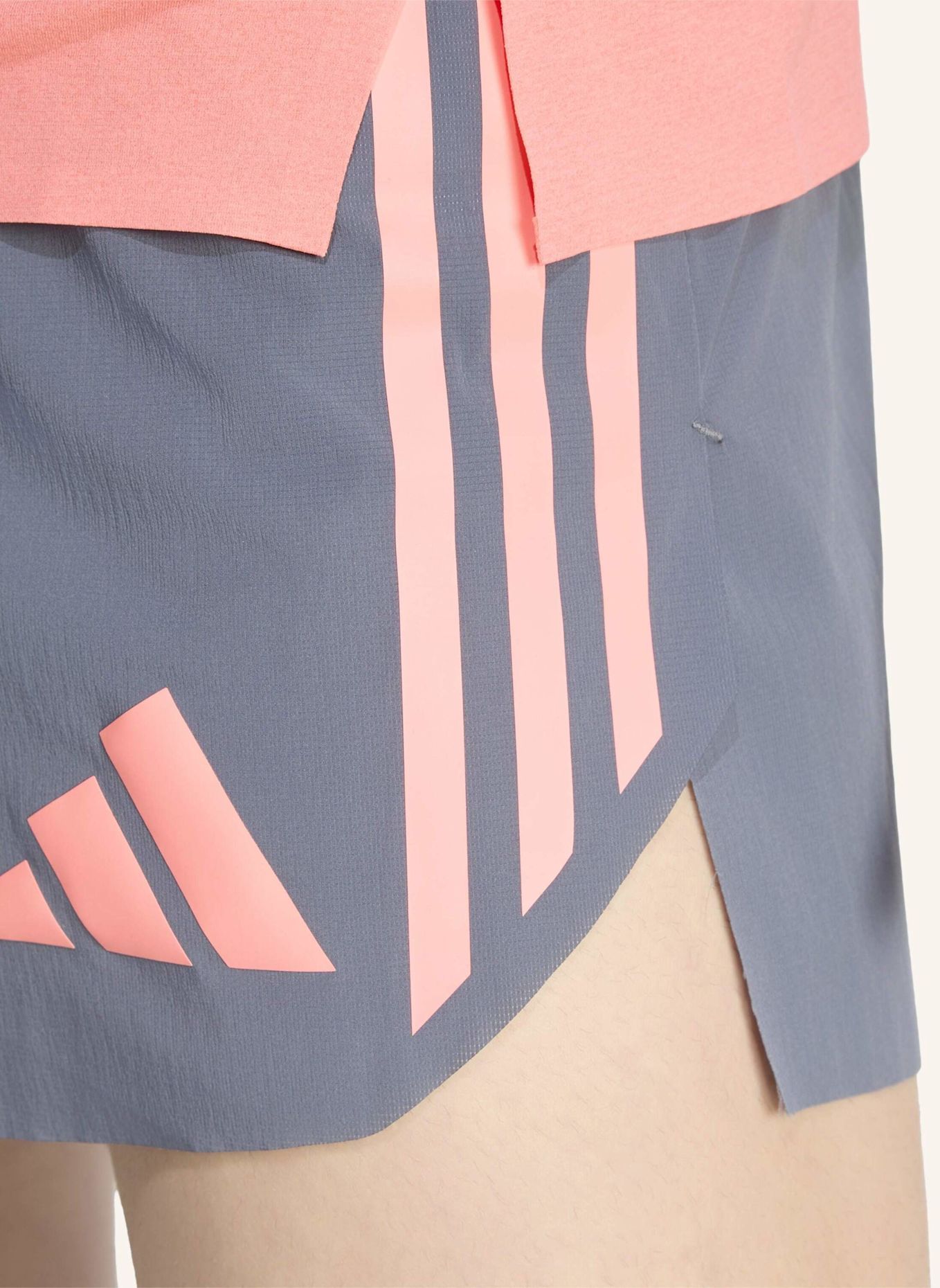 adidas ADIZERO PRO POCKET LAUFSHORTS: SCHWARZ