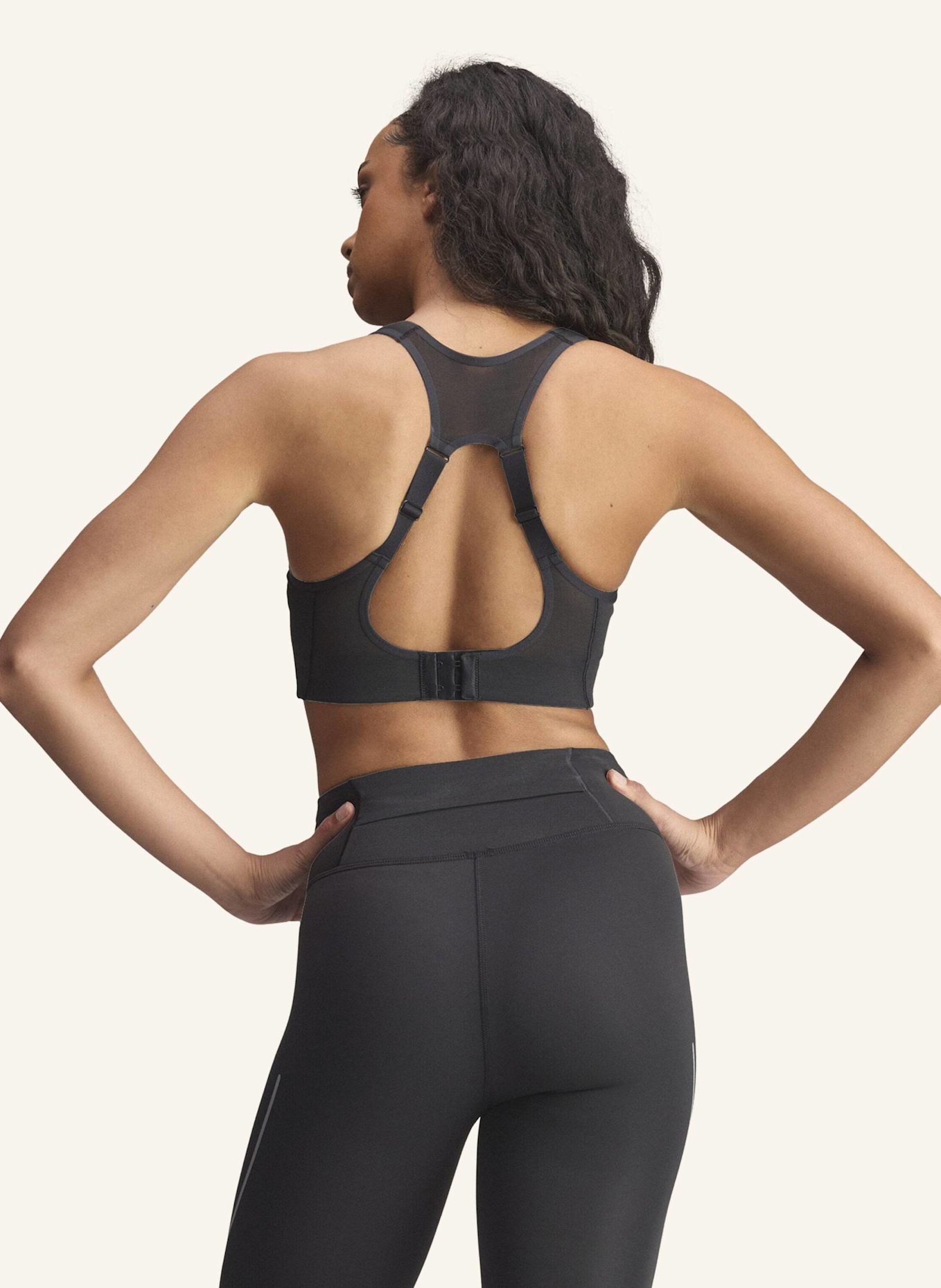 adidas by Stella McCartney ADIDAS BY STELLA MCCARTNEY RUNNING HIGH SUPPORT SPORT-BH: SCHWARZ