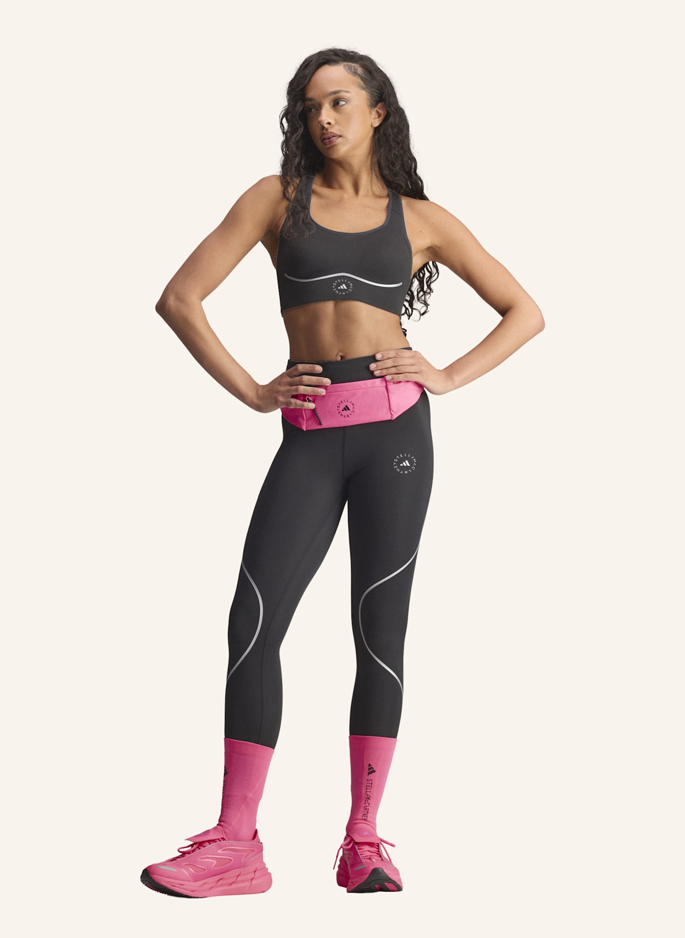 adidas by Stella McCartney ADIDAS BY STELLA MCCARTNEY RUNNING HIGH SUPPORT SPORT-BH: SCHWARZ