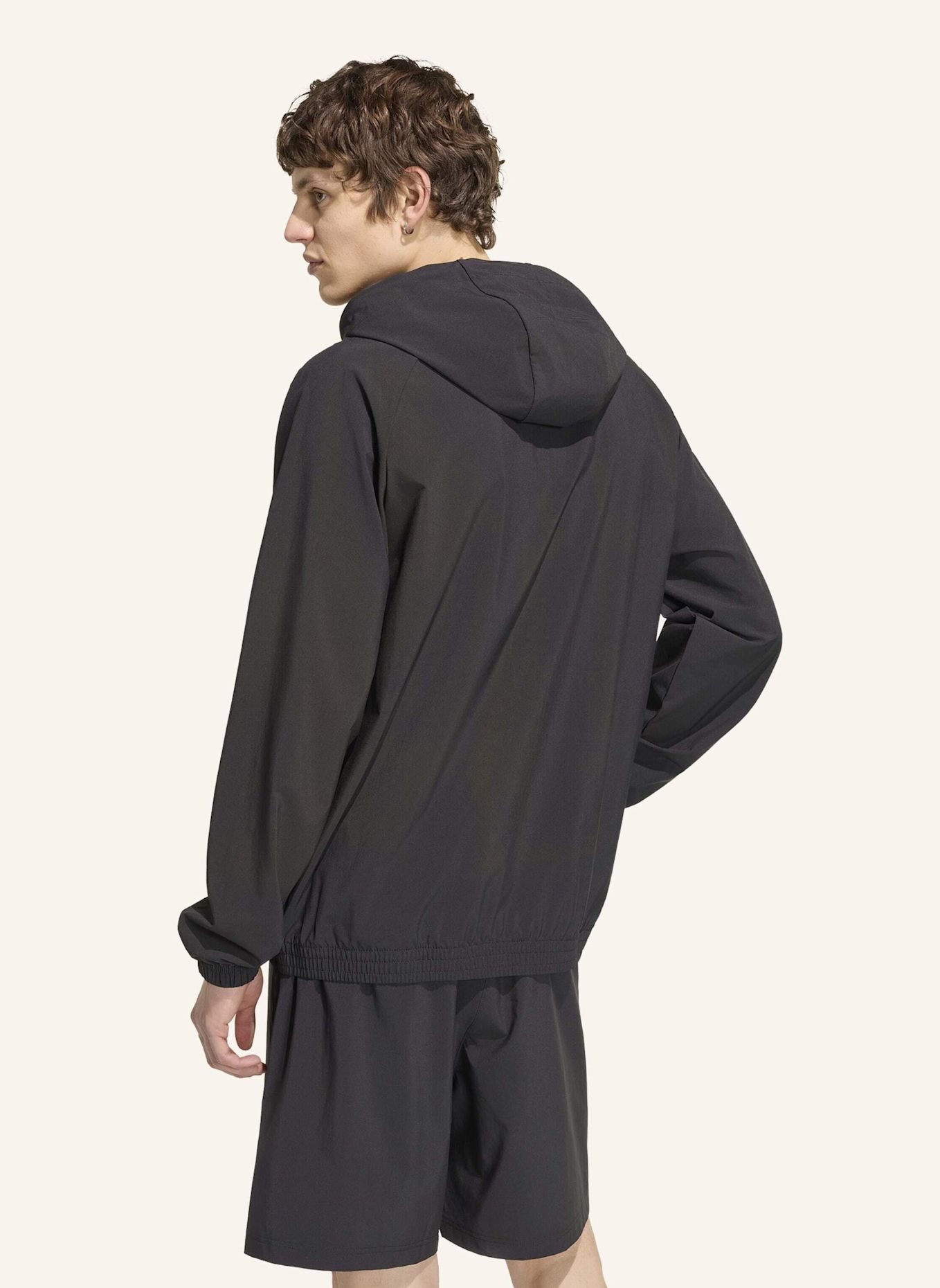 adidas Originals TECH TREFOIL ESSENTIALS ORIGINALS JACKE, KAPUZE, DURCHGEHENDER REISSVERSCHLUSS: SCHWARZ