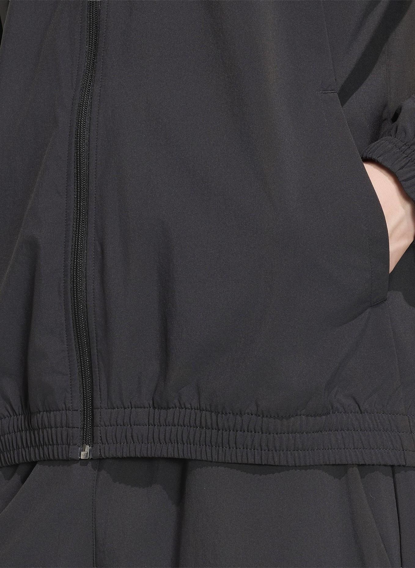 adidas Originals TECH TREFOIL ESSENTIALS ORIGINALS JACKE, KAPUZE, DURCHGEHENDER REISSVERSCHLUSS: SCHWARZ