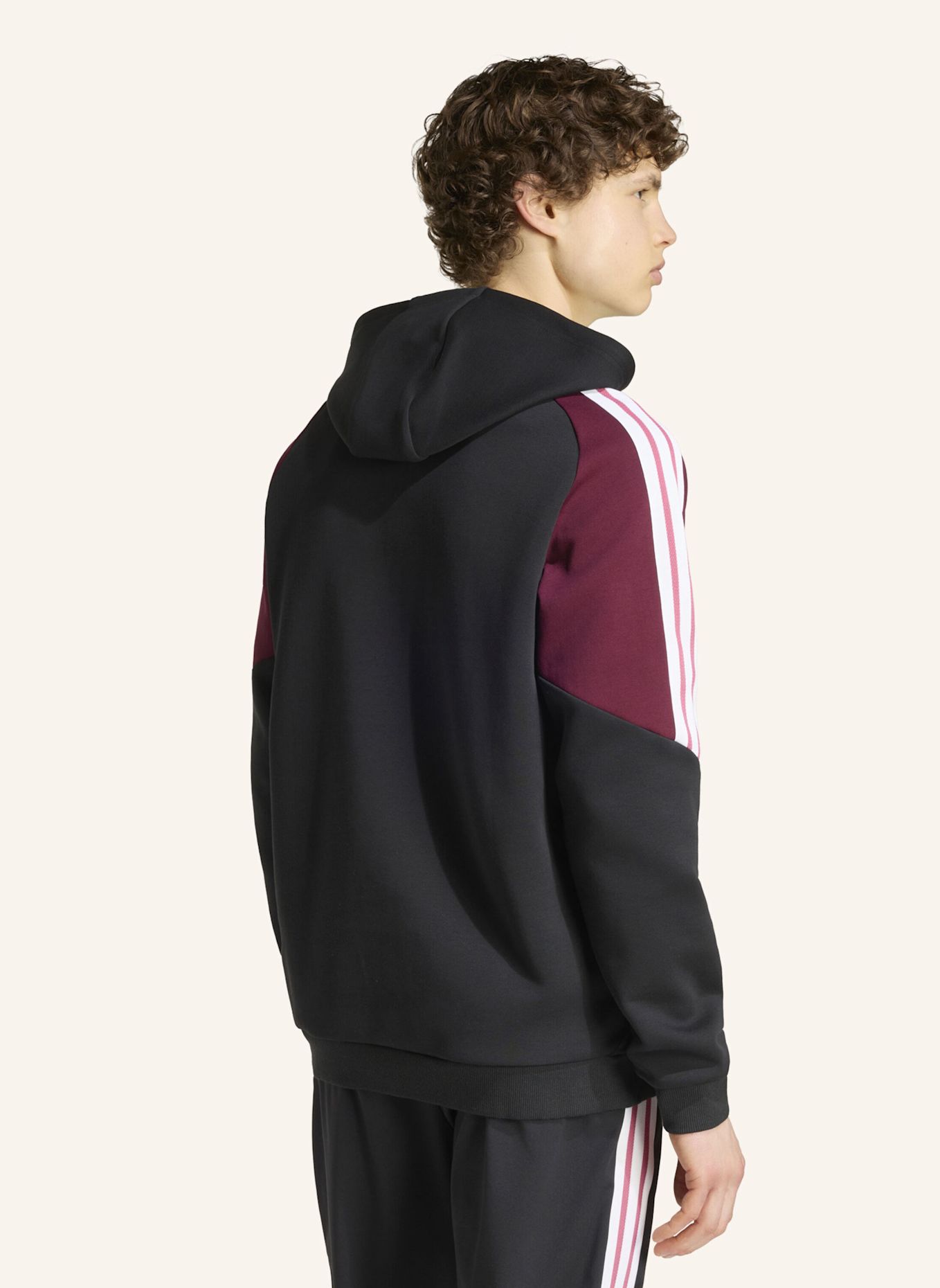 adidas ALL BLACKS HOODIE: SCHWARZ / ROT