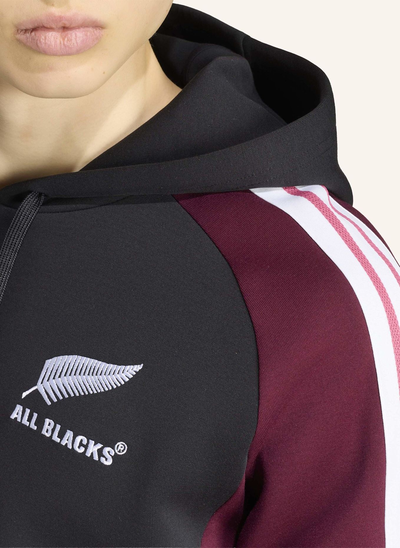 adidas ALL BLACKS HOODIE: SCHWARZ / ROT