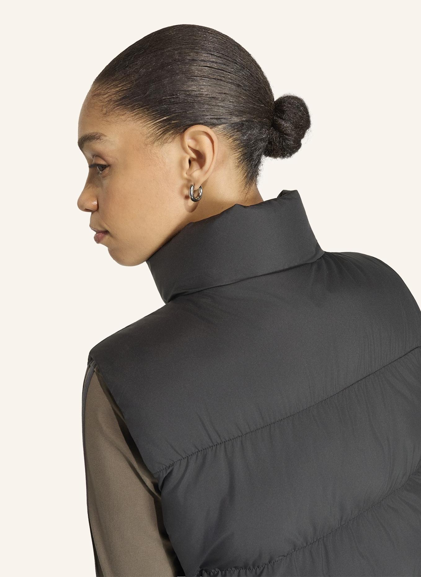 adidas Originals WESTE, REGULÄRER SCHNITT, GEFÜTTERT: SCHWARZ
