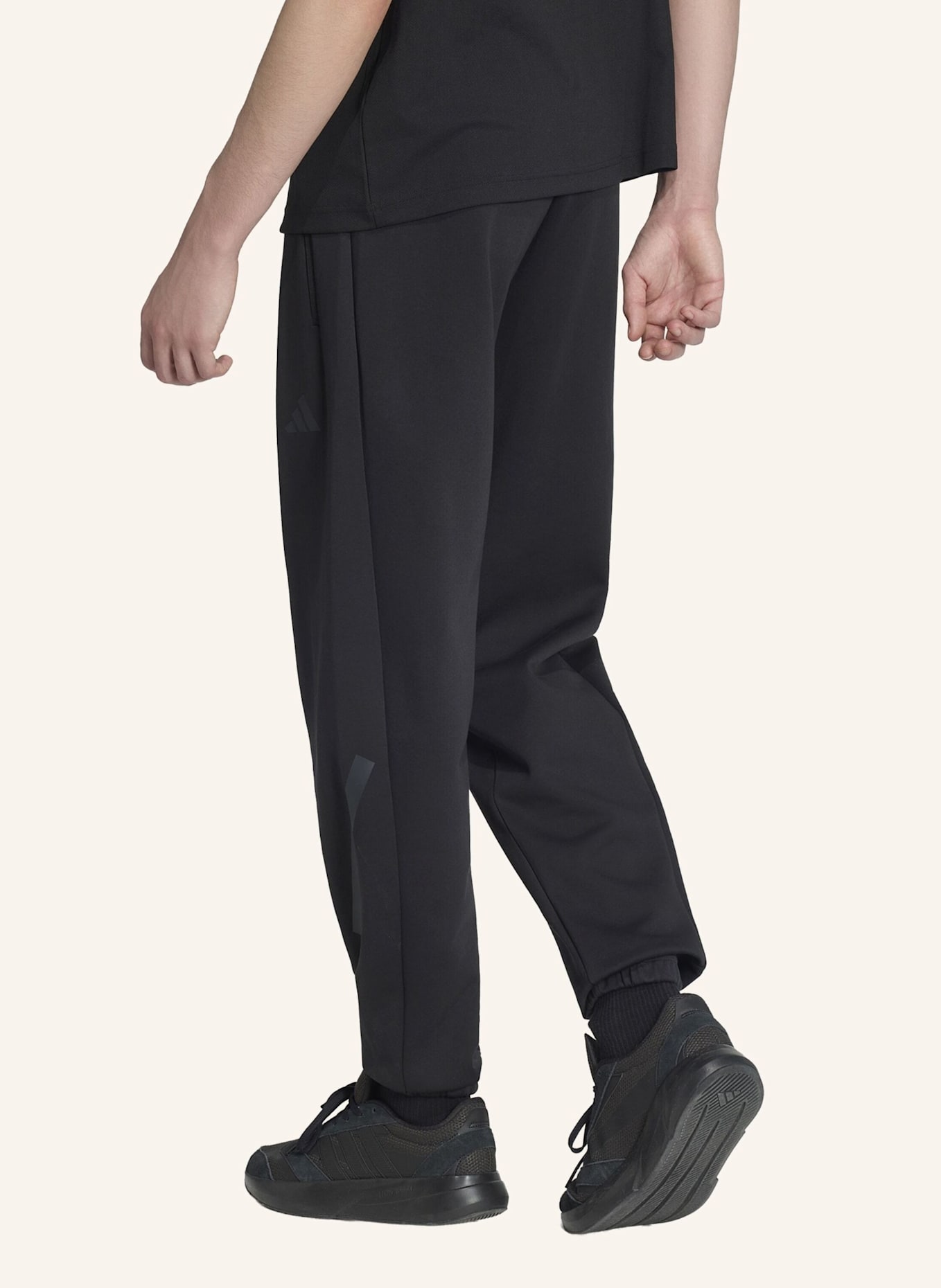 adidas ADIDAS Z.N.E. HOSE: SCHWARZ