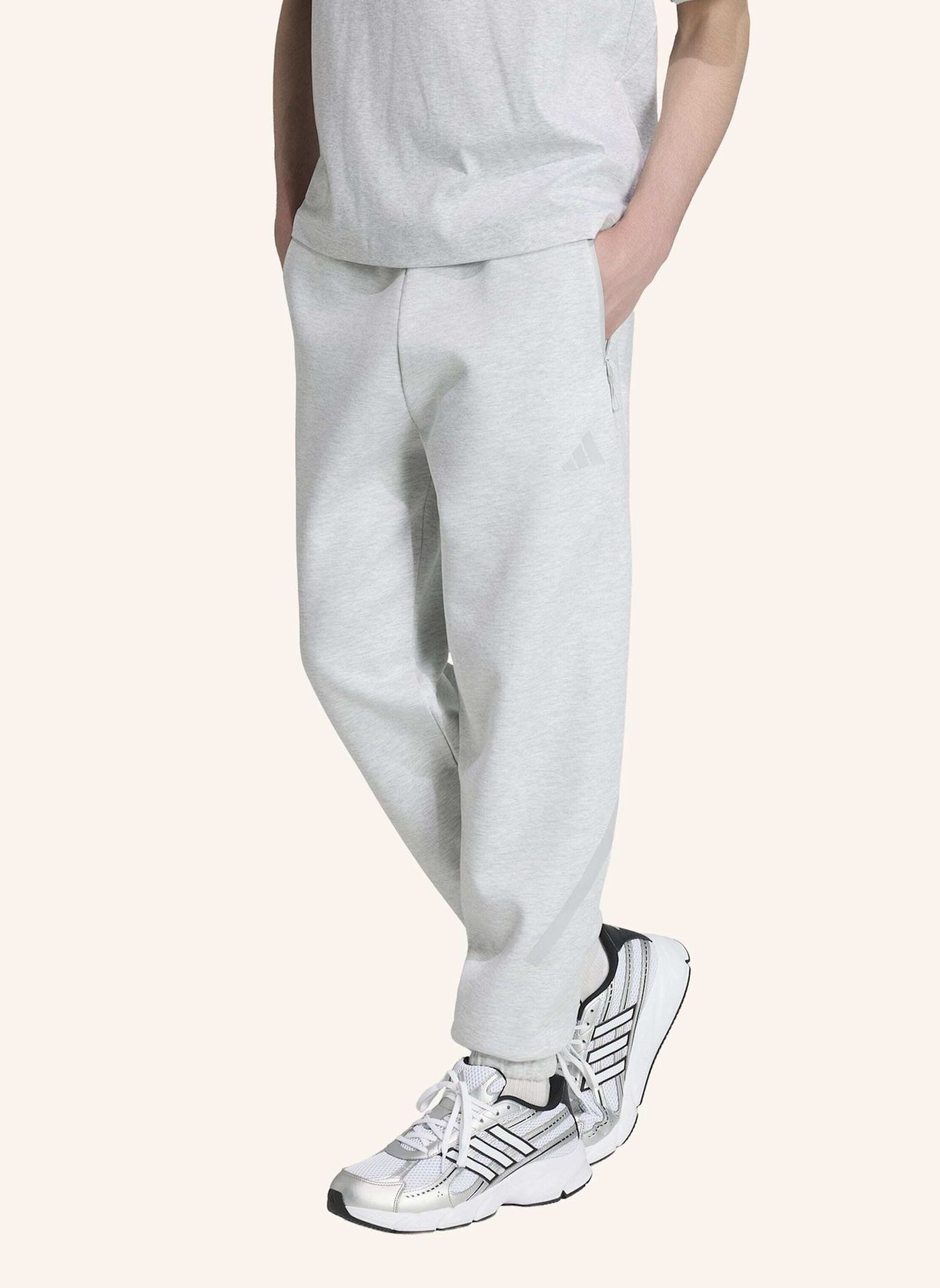 adidas ADIDAS Z.N.E. HOSE: GRAU