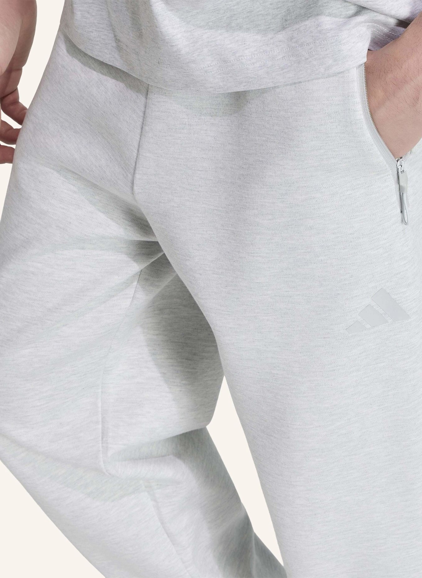 adidas ADIDAS Z.N.E. HOSE: GRAU